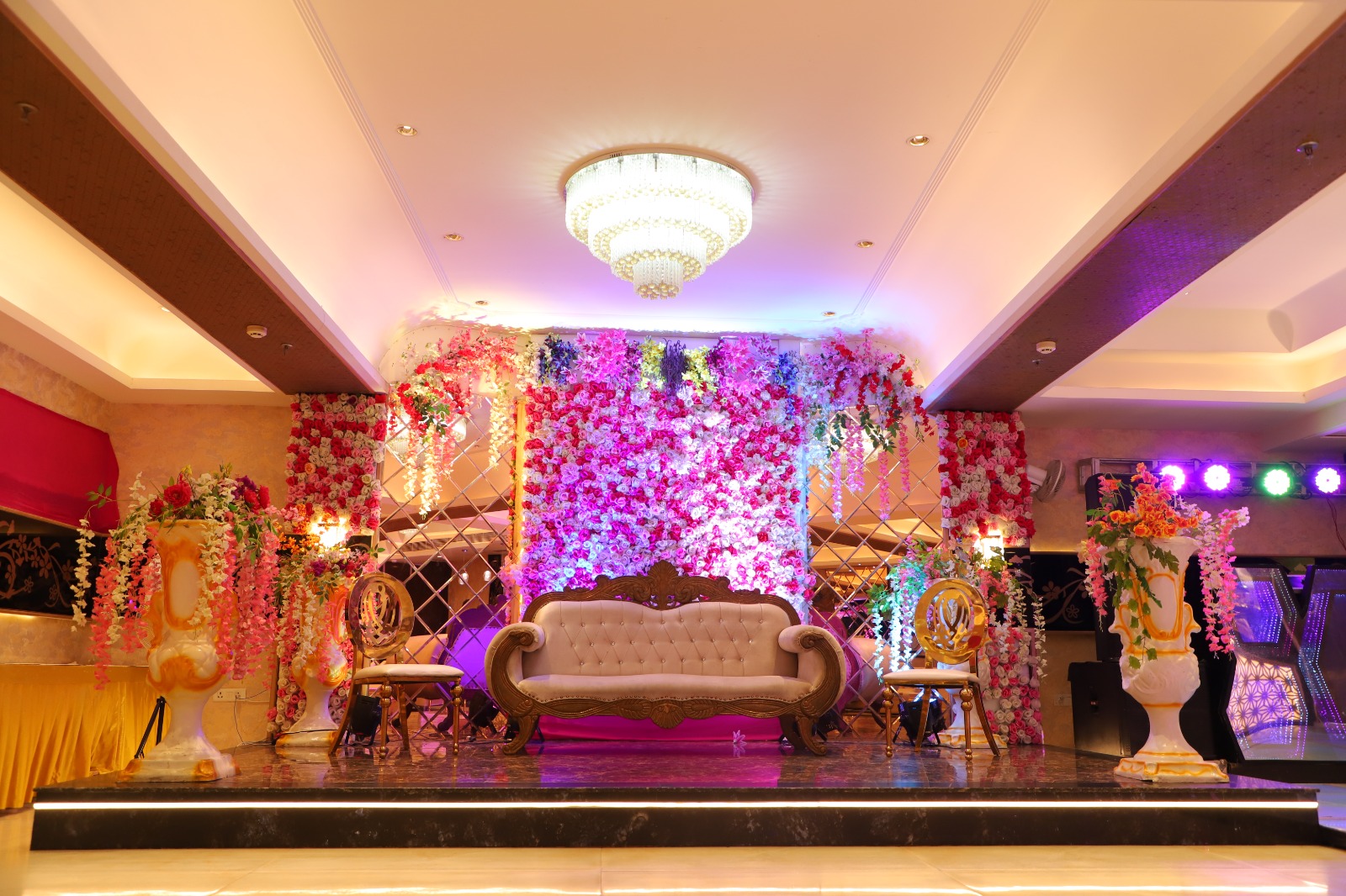 Wow Palace Banquet | Best Banquet in indirapuram Ghaziabad, Ghaziabad — photo 9