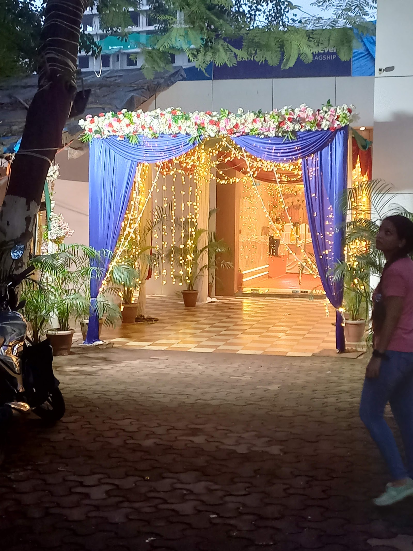 Universe Banquet, Mumbai — photo 9