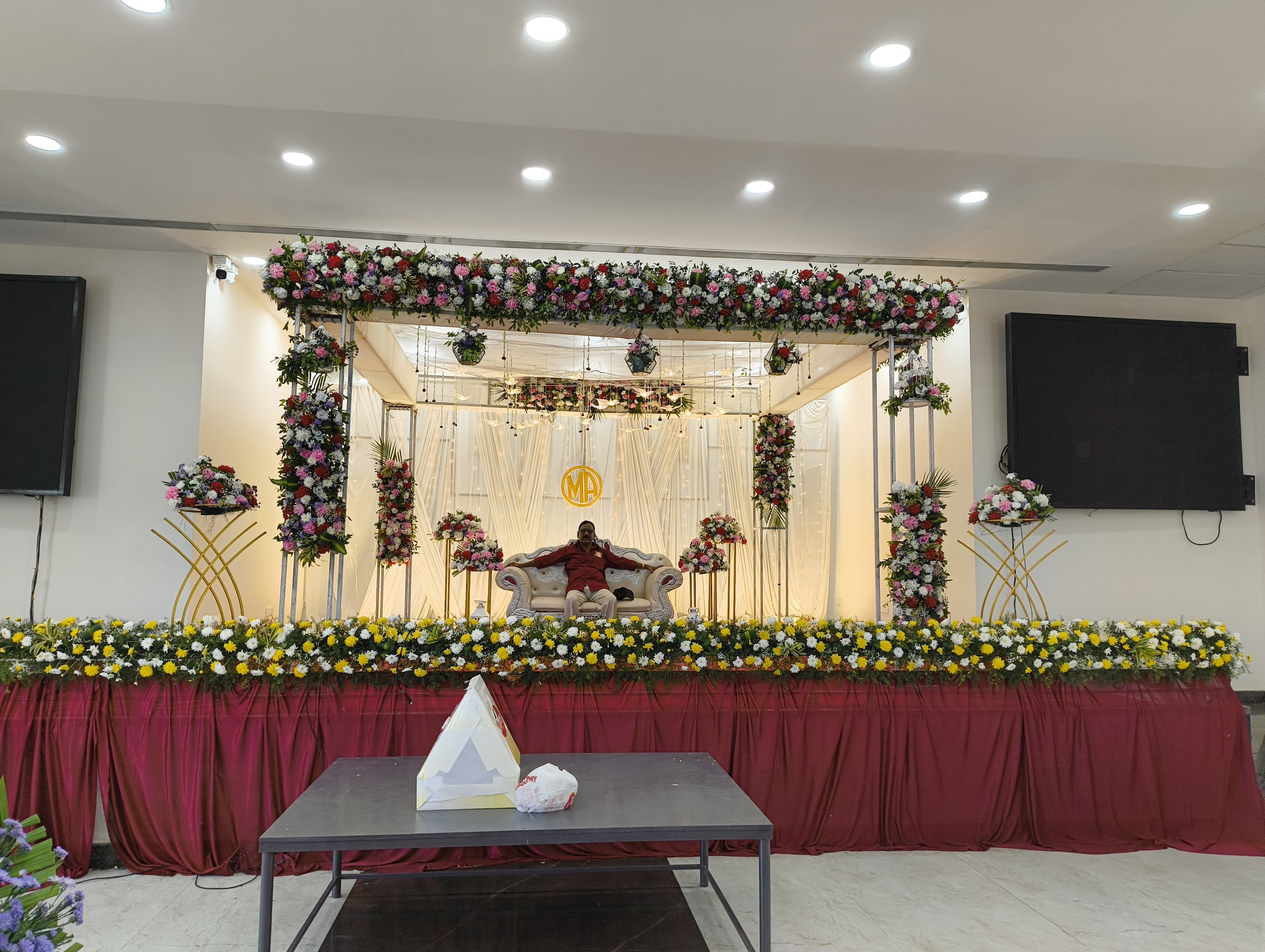 VSC Mahal A/C, Adukkamparai — photo 1