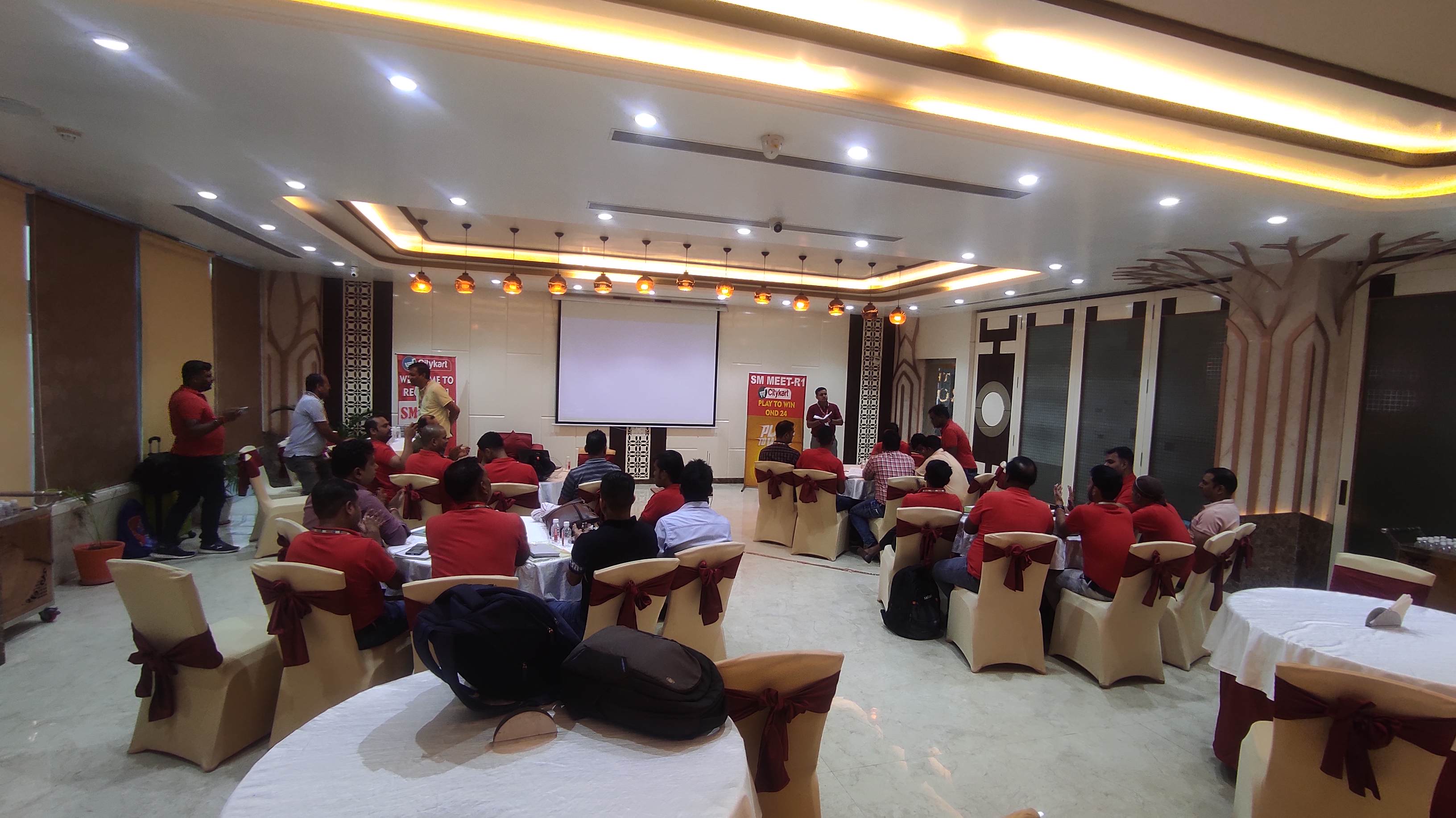 The Crown Hotel & Banquets, Muzaffarpur — photo 2