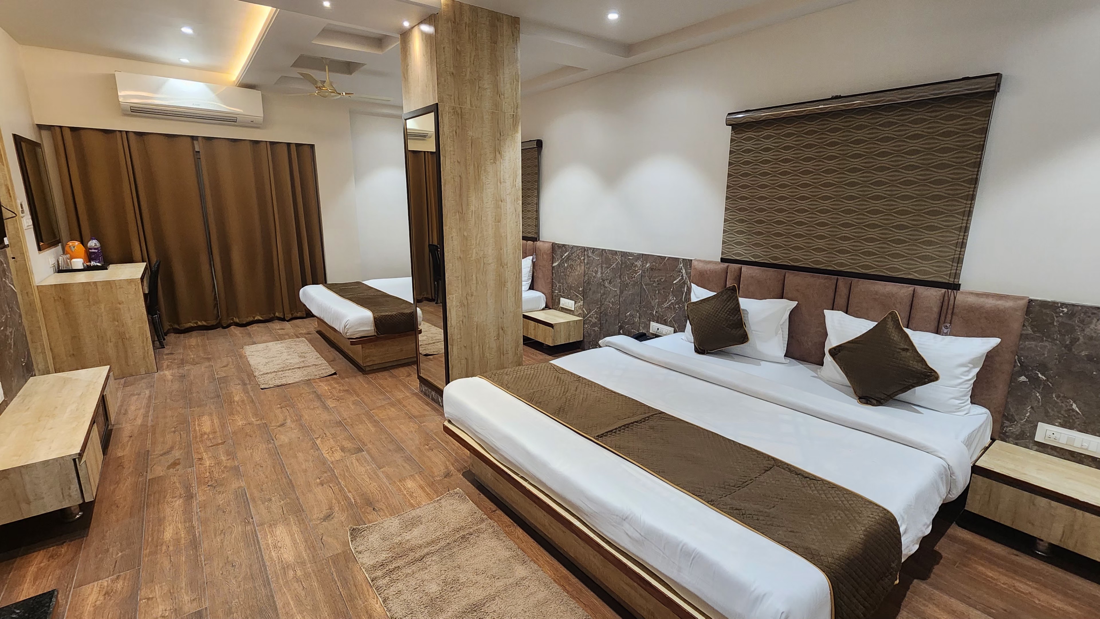ROYAL HERITAGE INN (1), Siliguri — photo 5
