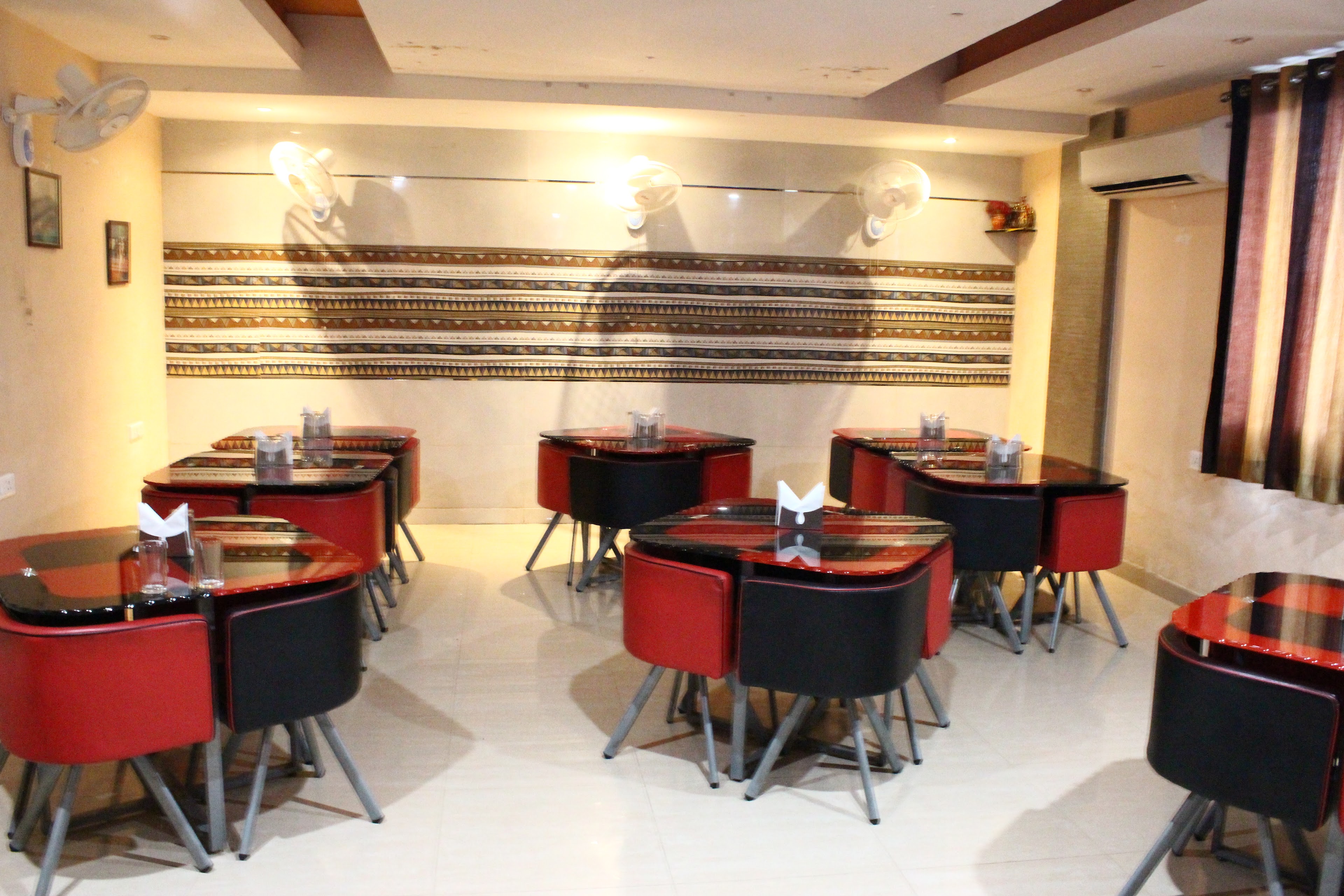 Jai Ganesh Banquet Hall & Rooms - Top Hotel | Banquet Hall Dhanbad, Dhanbad — photo 7