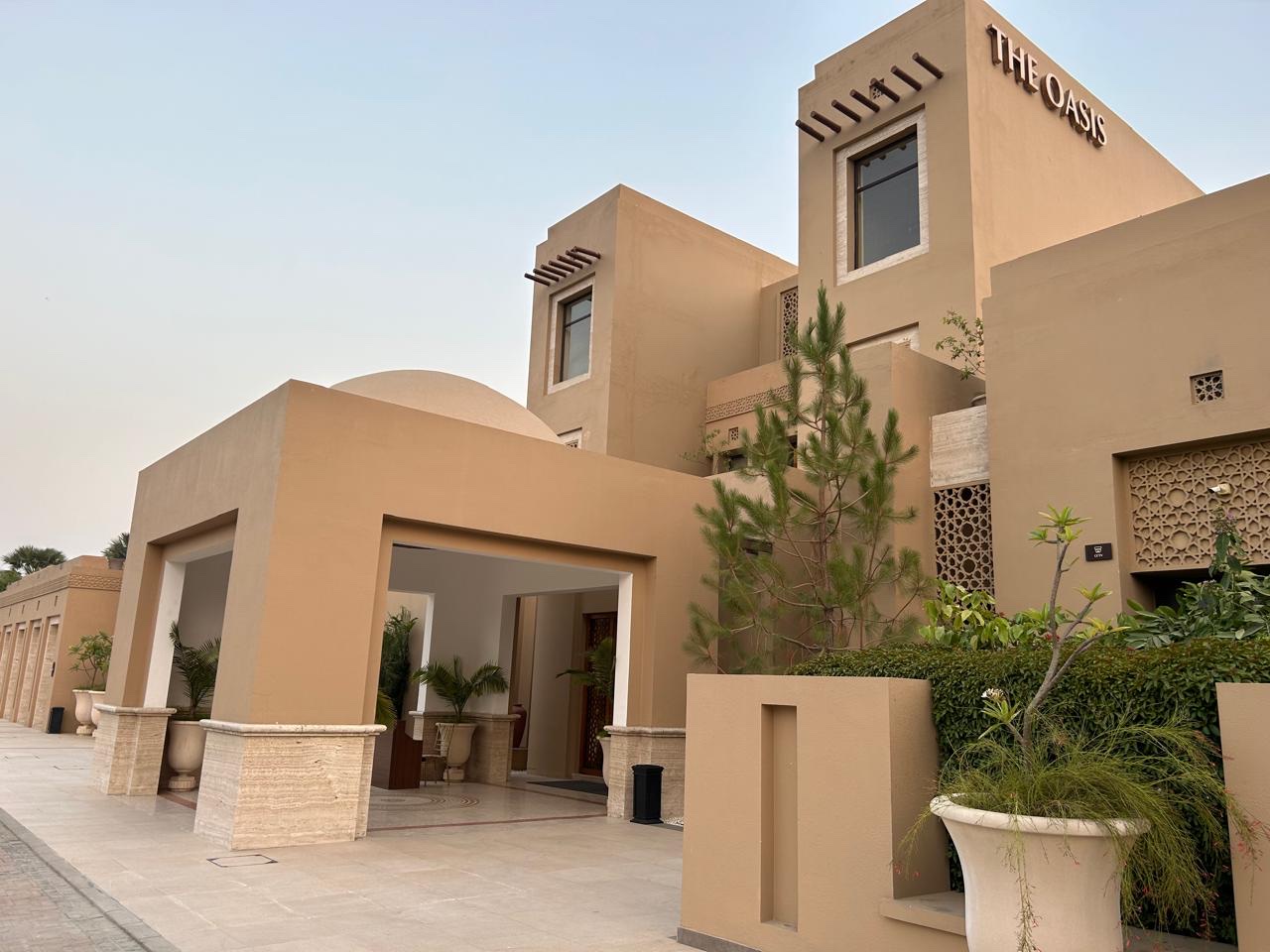 The Oasis Club, Lucknow — photo 1