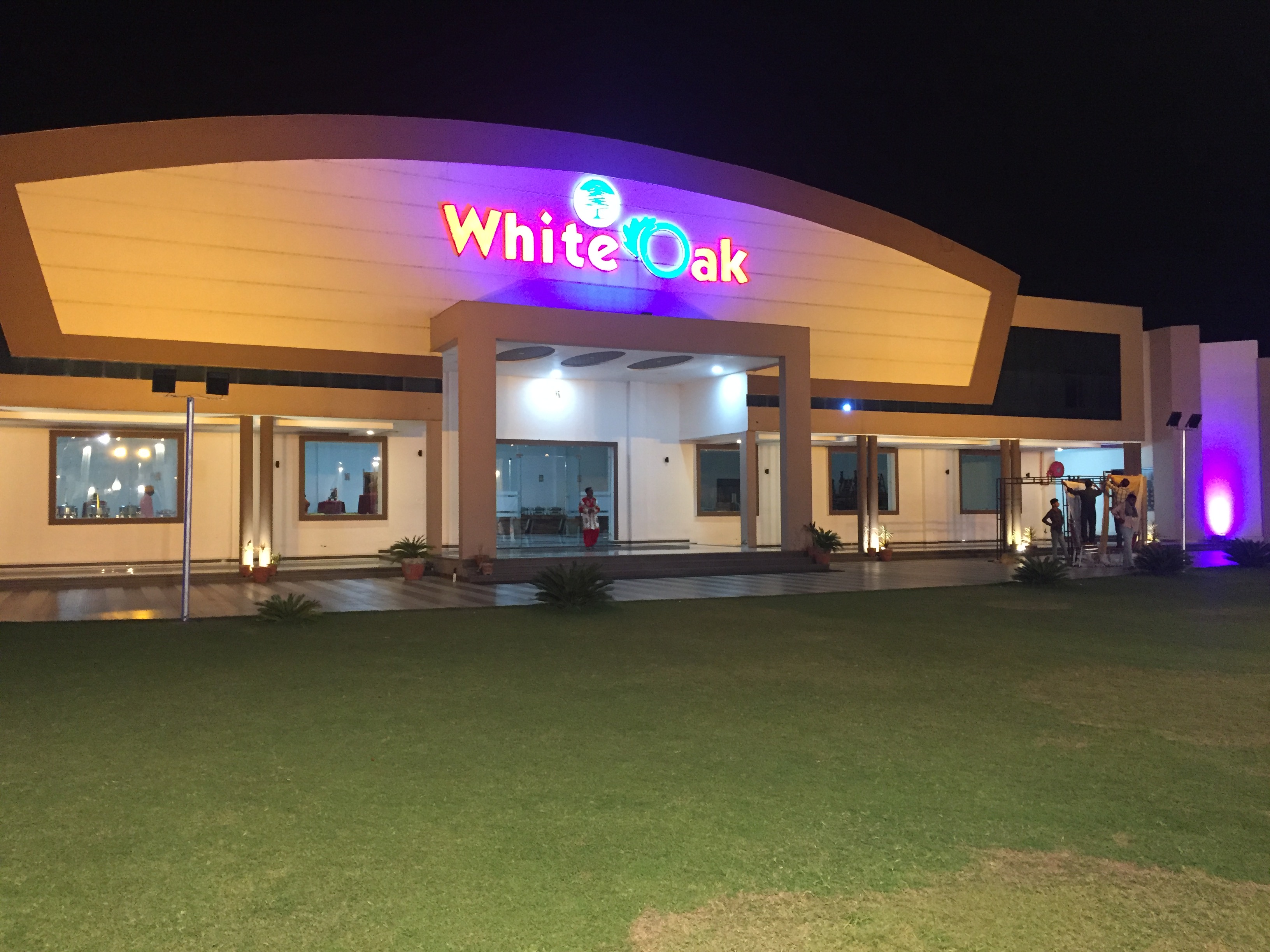 White Oak Banquet, Ambala — photo 3