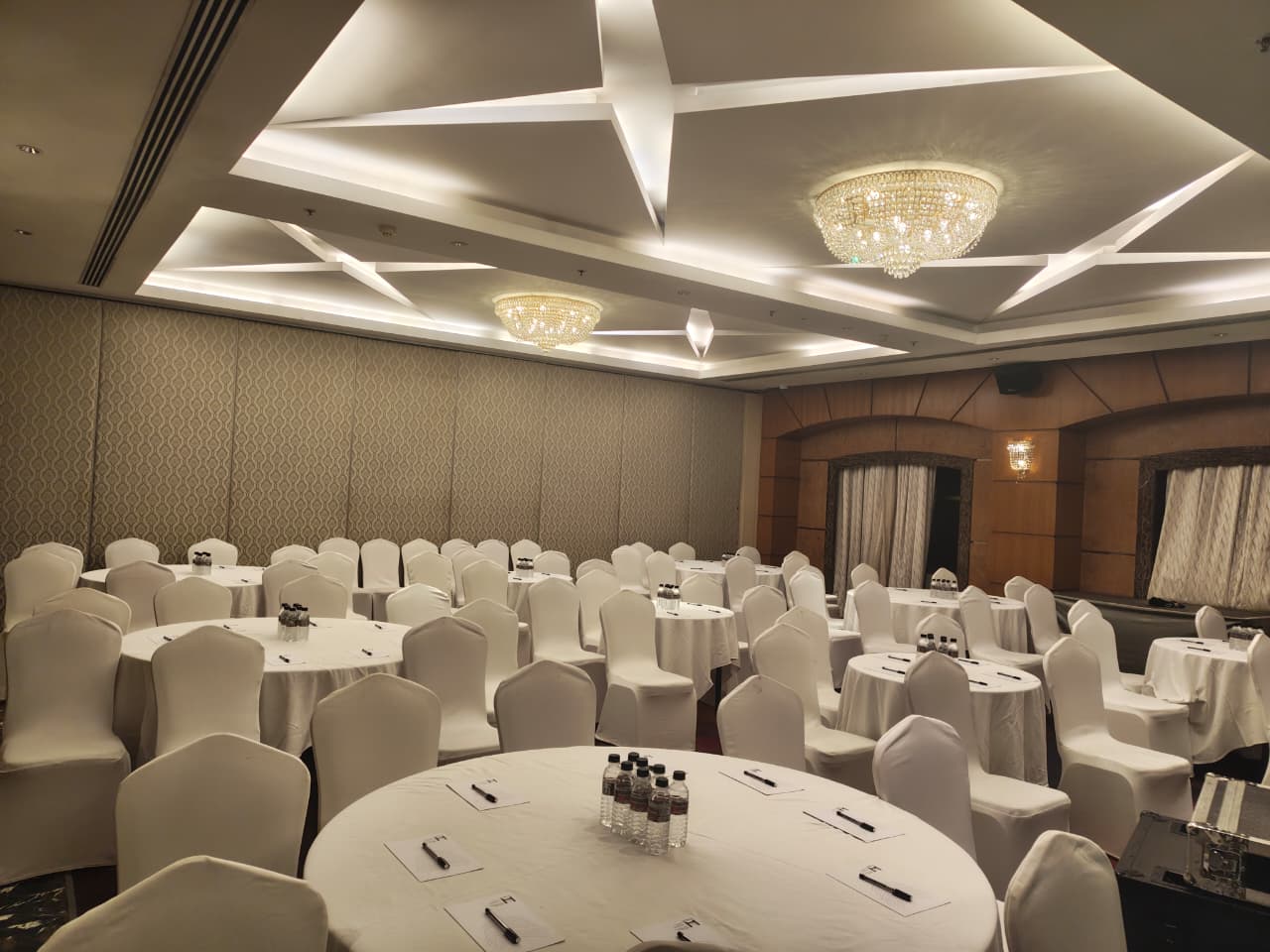 Hablis Hotel, Banquet Hall, Chennai — photo 2