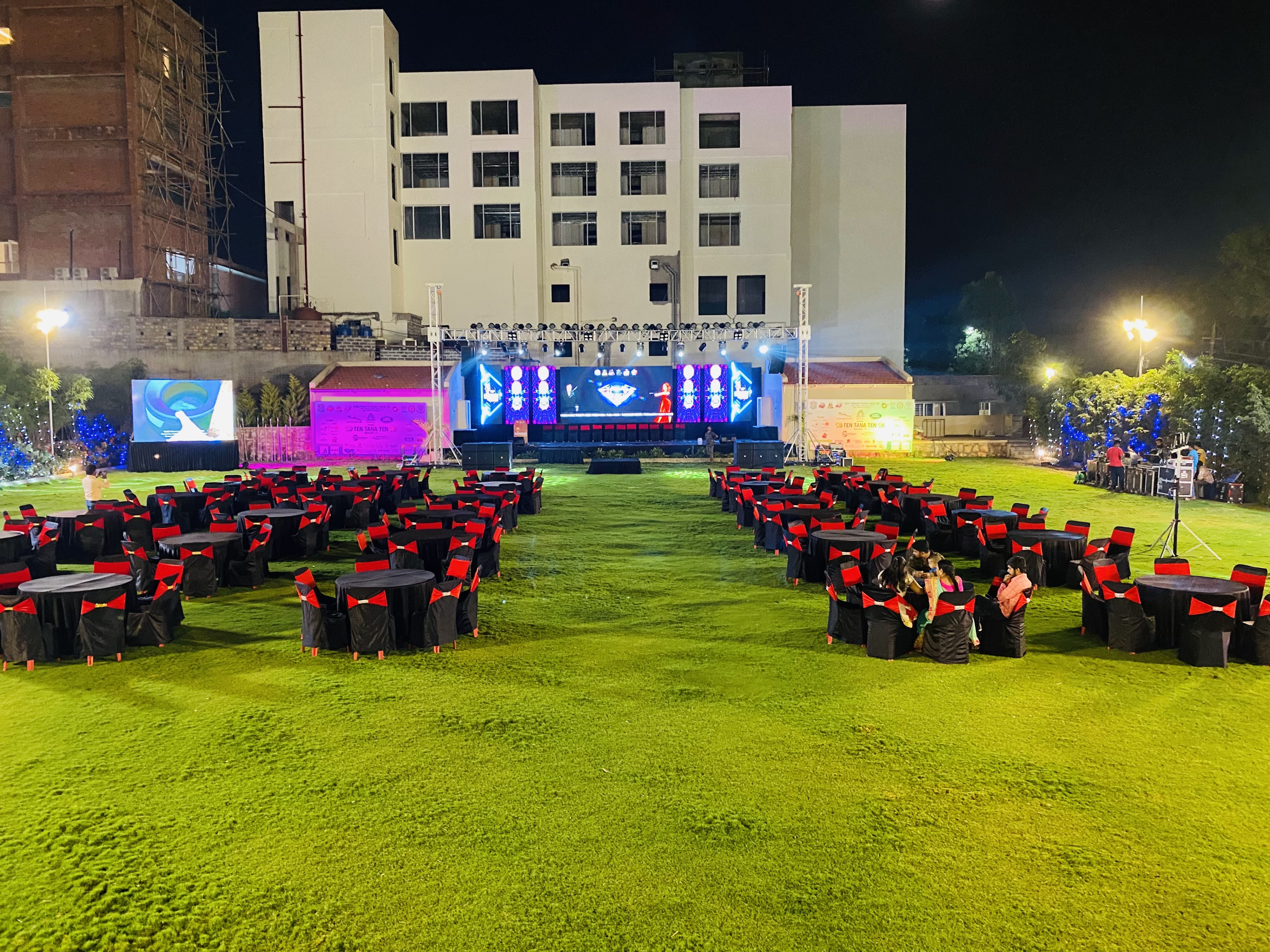 Miskin Lawns & Convention, Hubballi — photo 2
