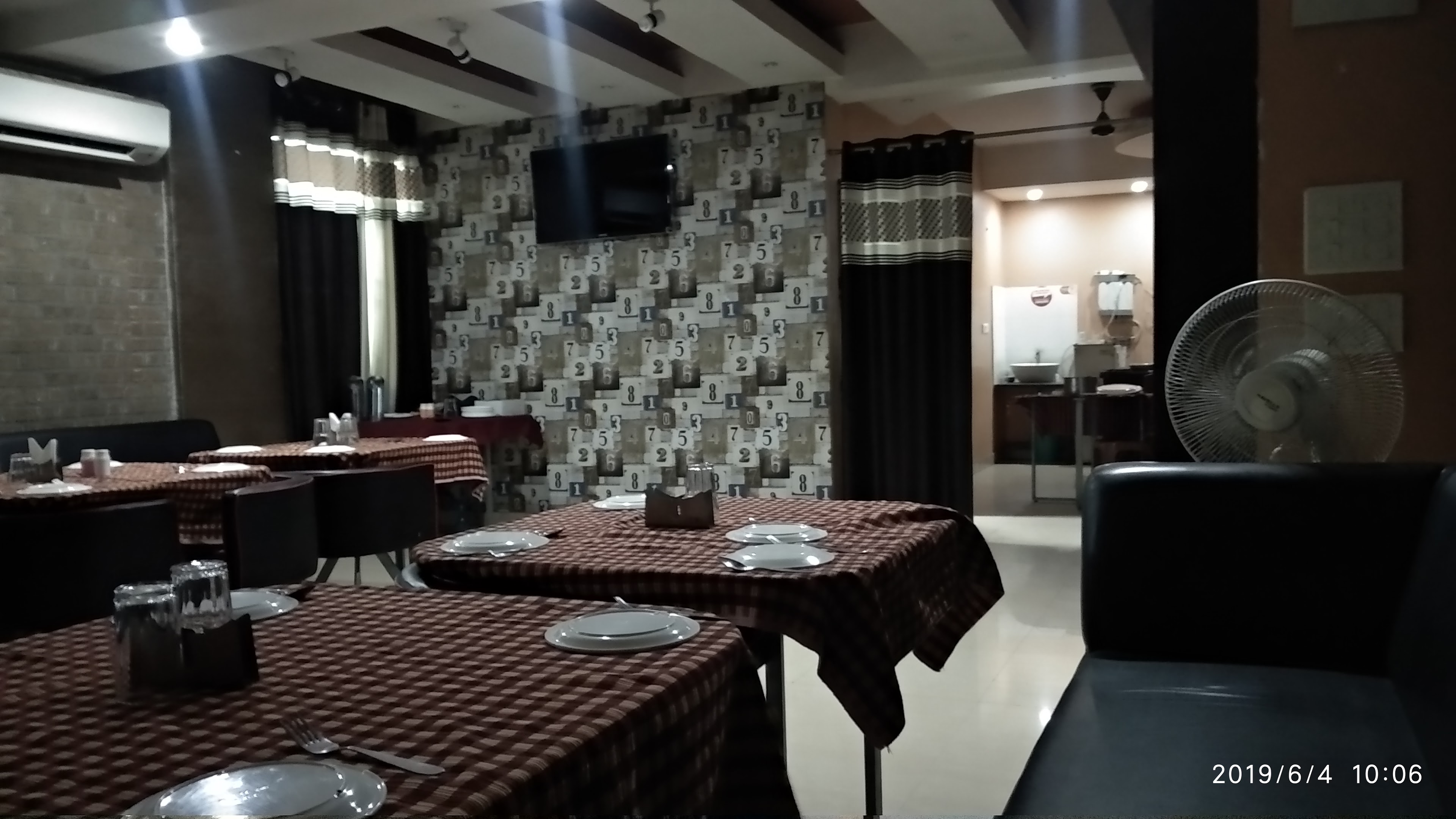 Jai Ganesh Banquet Hall & Rooms - Top Hotel | Banquet Hall Dhanbad, Dhanbad — photo 4