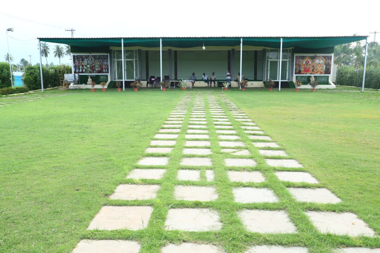 Sri Alluri Gardens, Bhimavaram — photo 1