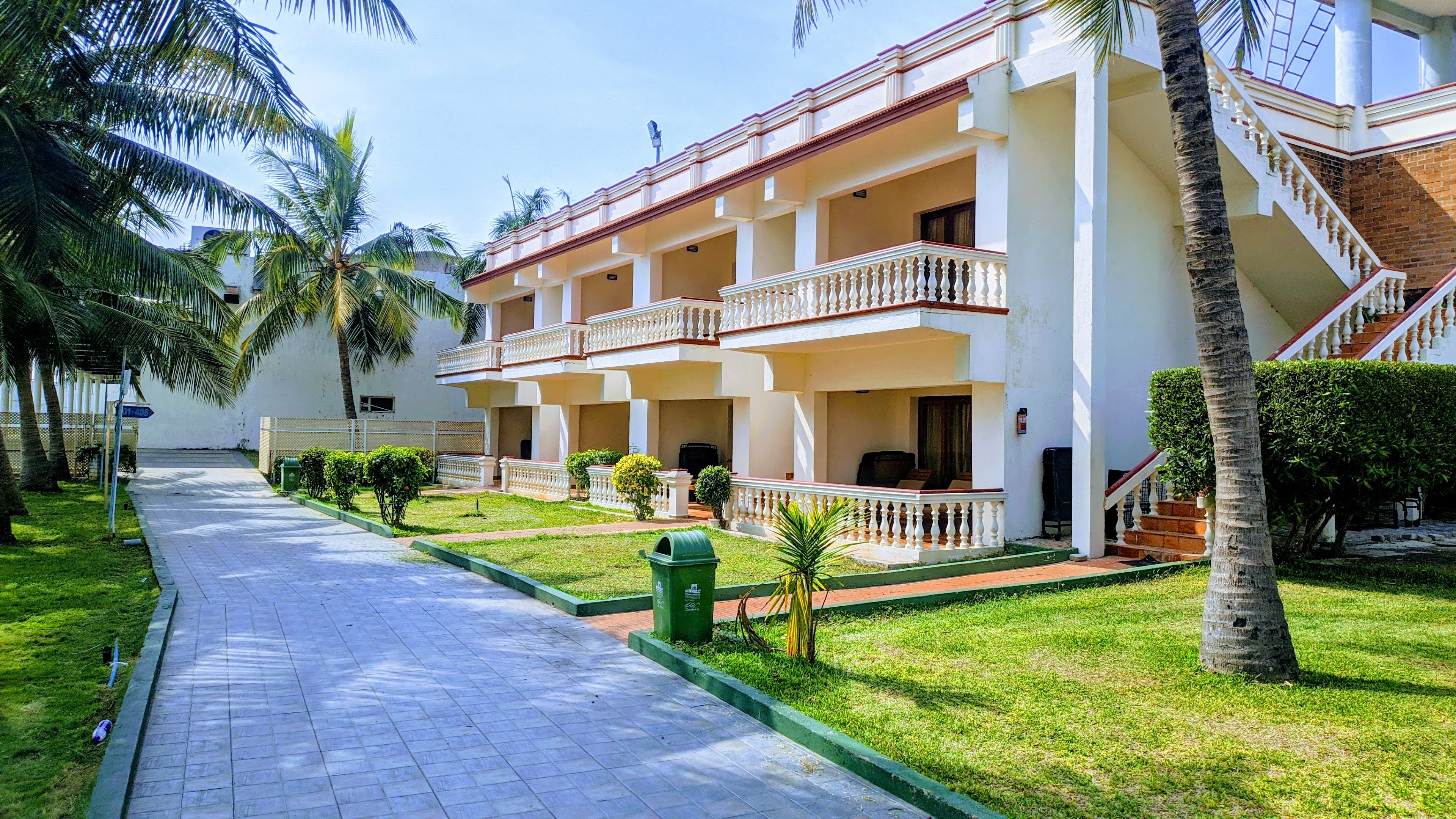 Ideal Beach Resort, Mahabalipuram — photo 1