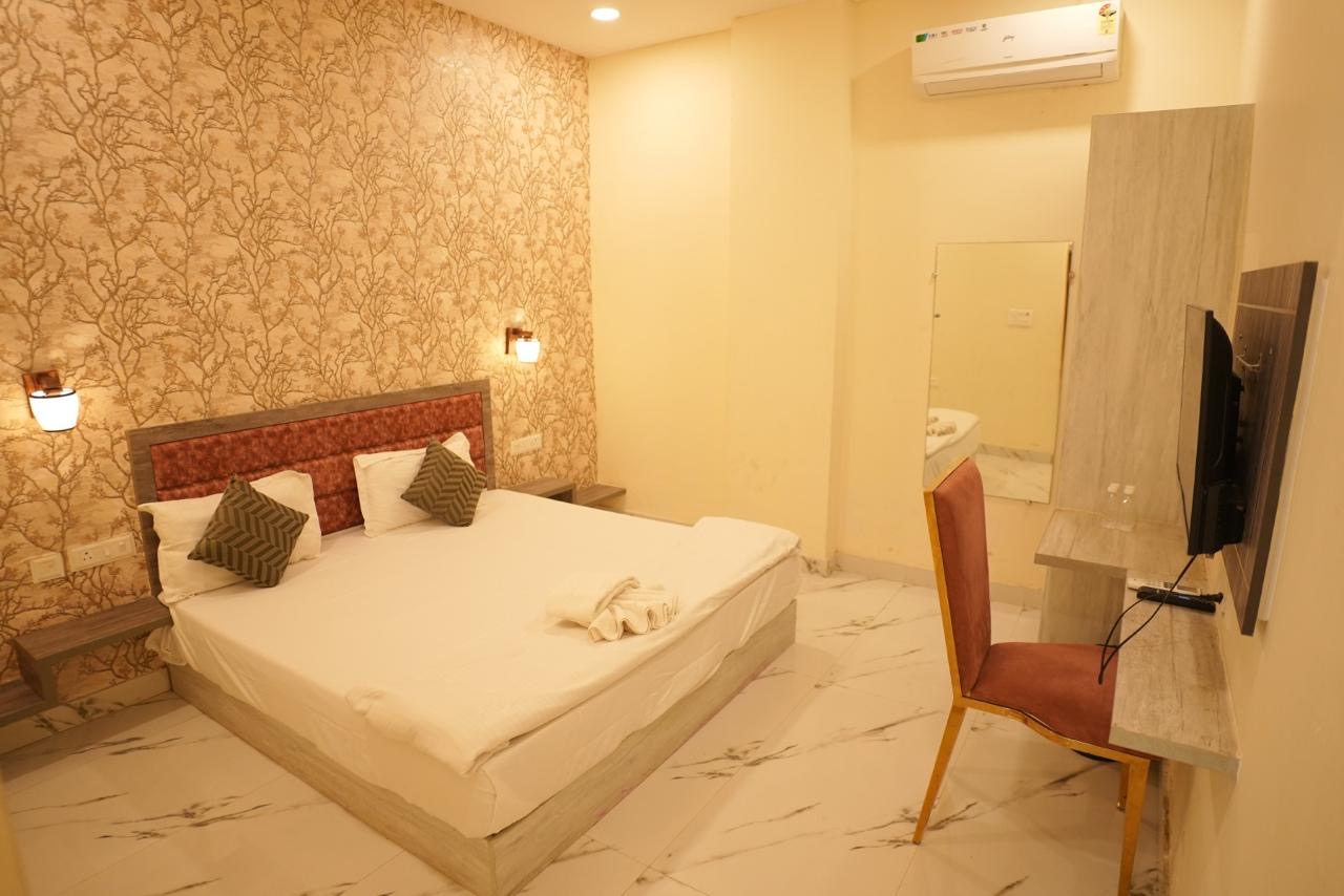 Swarn Banquet - Wedding Reception Venue, Wedding Planning, Corporate Events & Training and Banquet Hall in Noida, Noida — photo 6