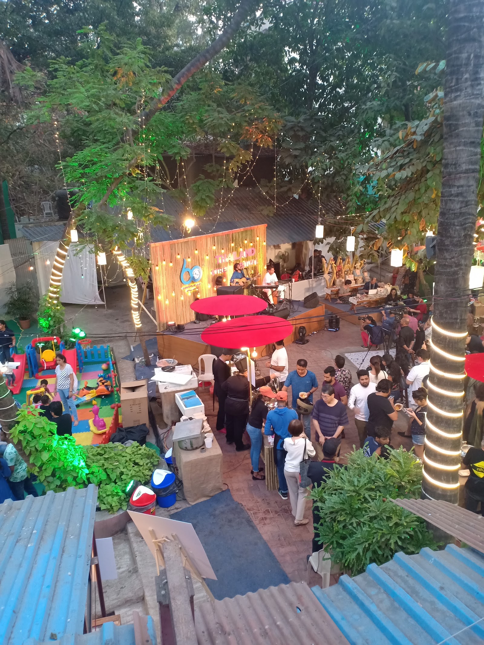 Corona Garden Bandra, Mumbai — photo 10