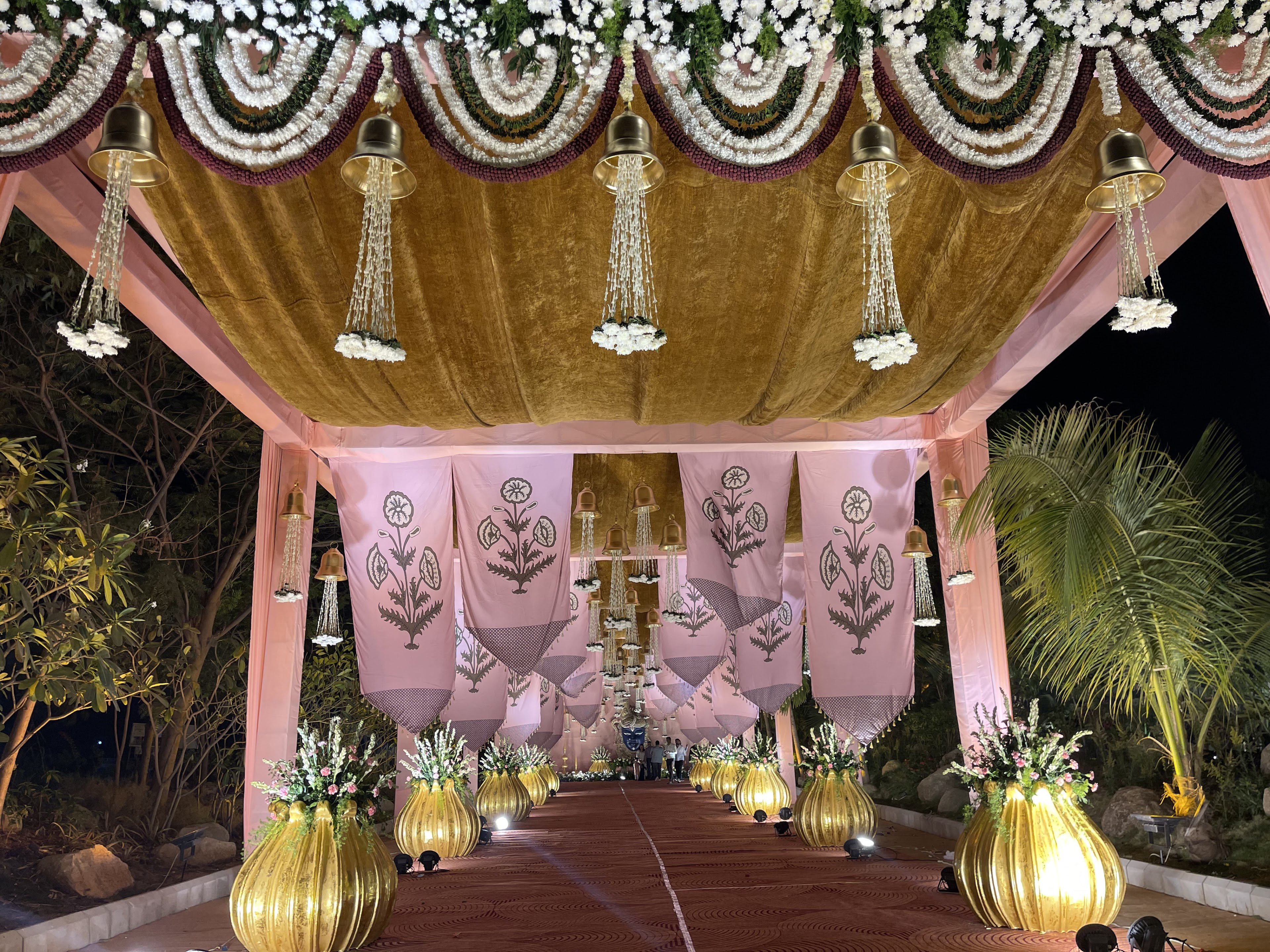 THAKERS FARM, Gandhinagar — photo 2