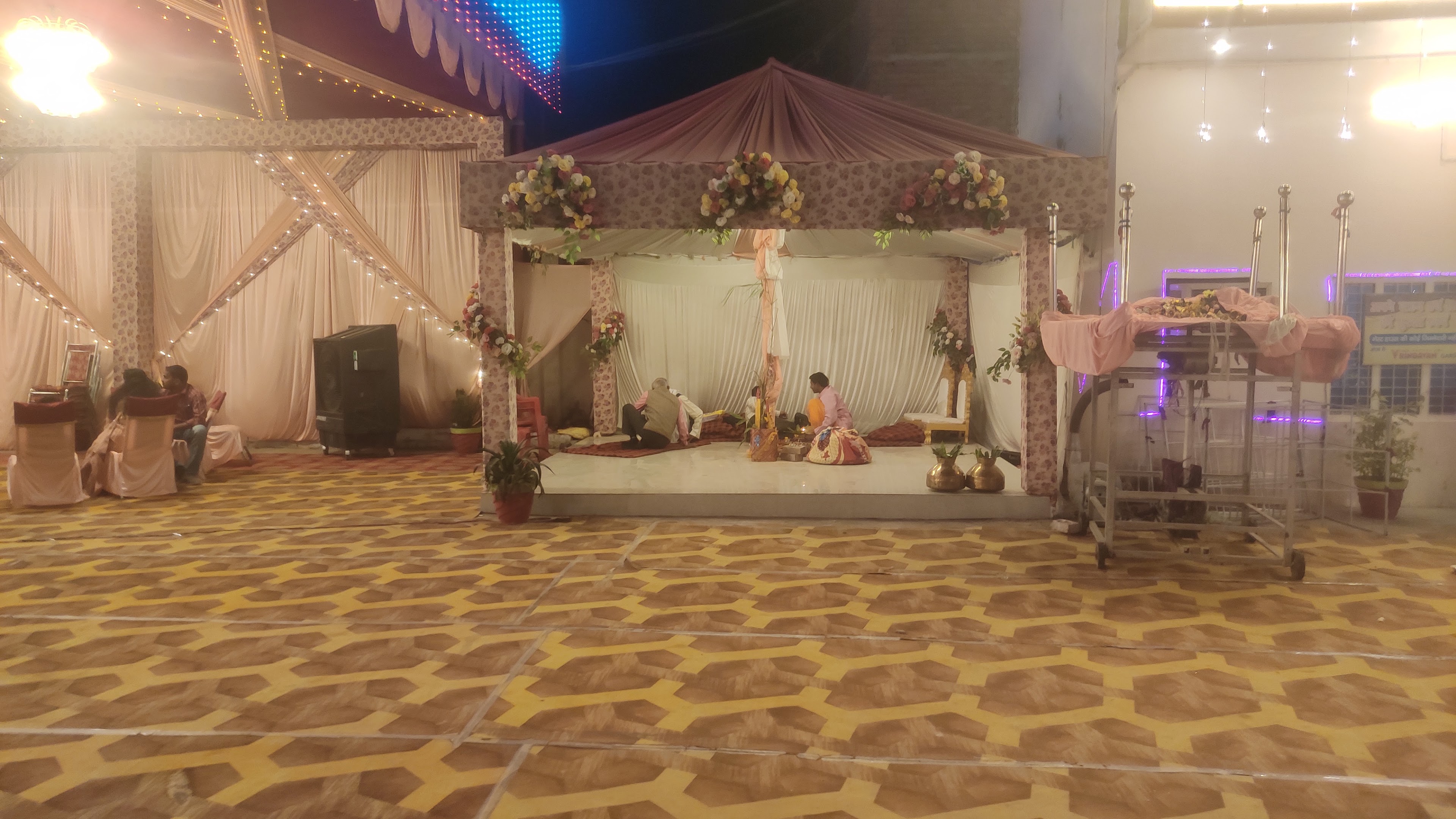 Vrindavan Garden, Prayagraj — photo 1