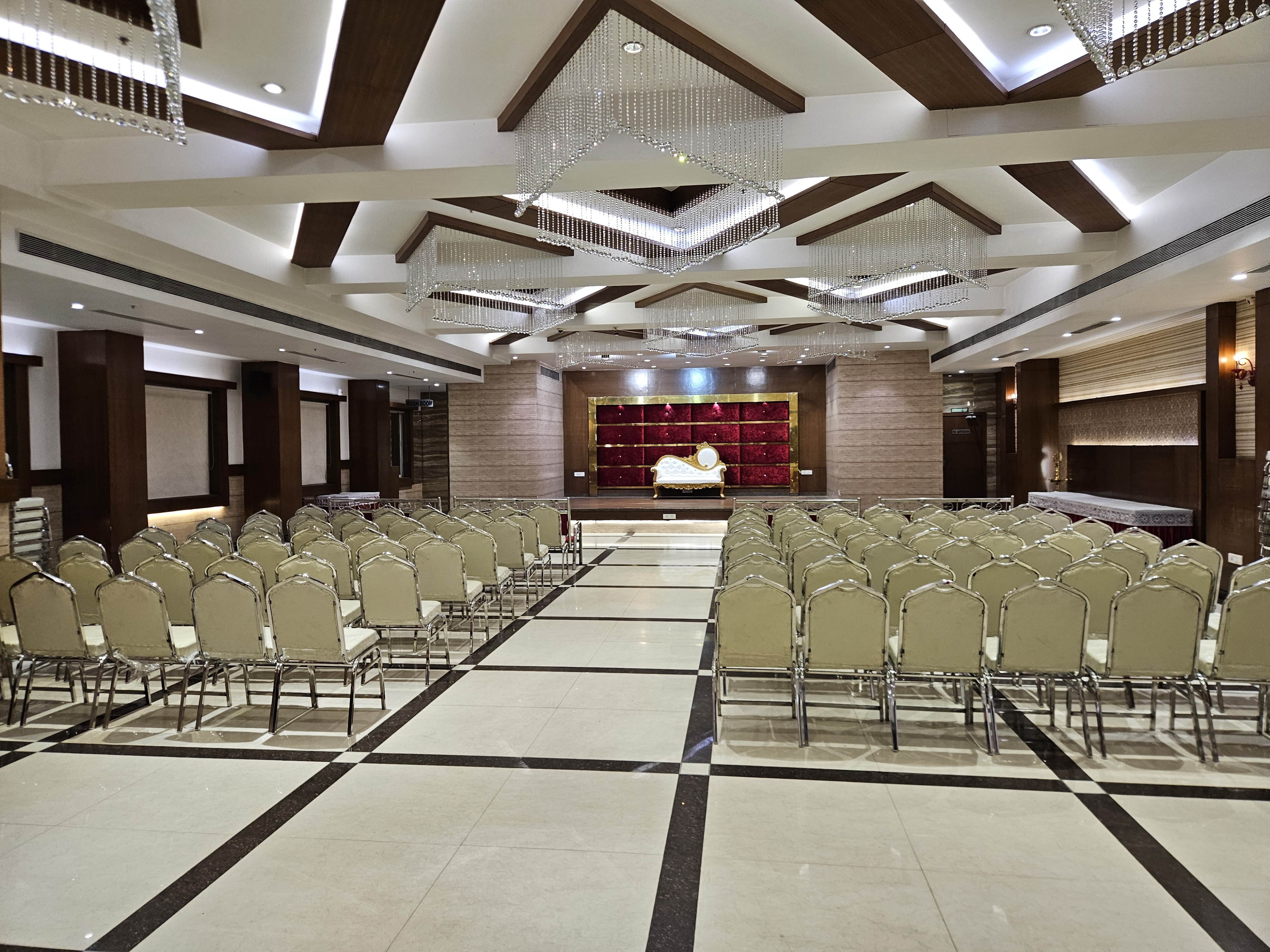 Rnest Banquets, Thane — photo 2