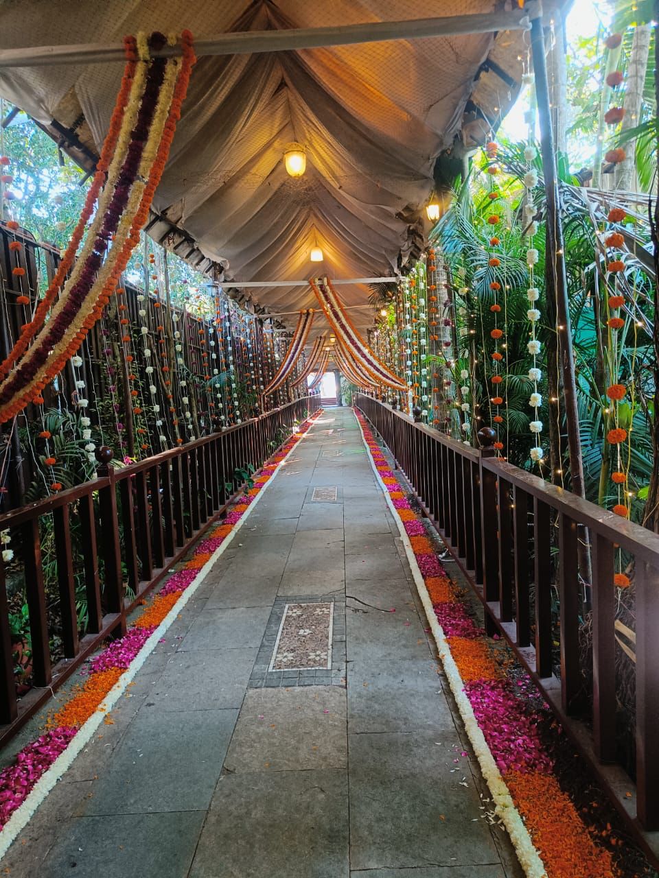 Exotica - The Tropical Retreat, Thane — photo 1