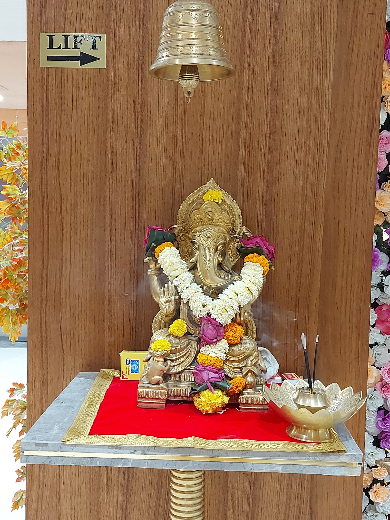 Nirala Crystal Banquet, Mumbai — photo 9