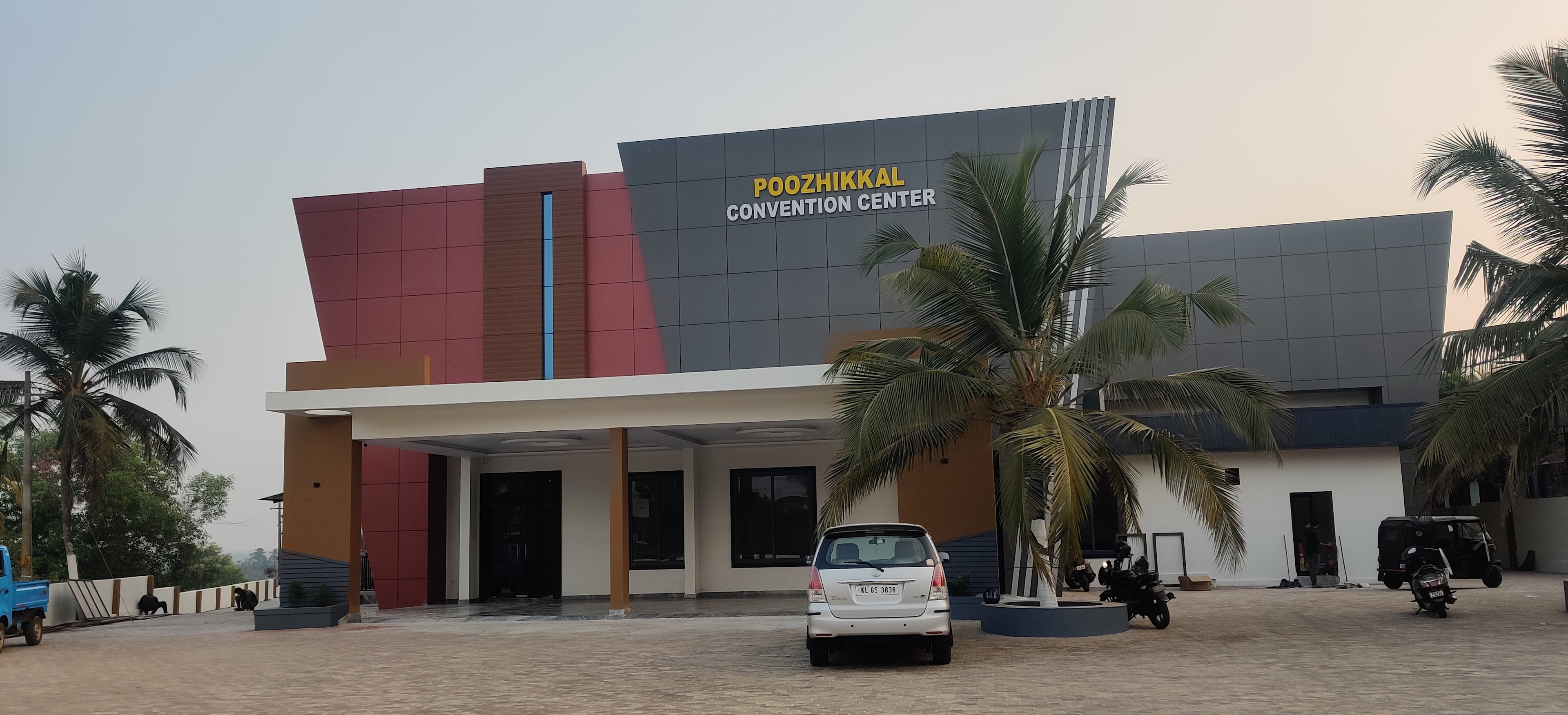 POOZHIKKAL CONVENTION CENTER, Perumkula, Malappuram — photo 1