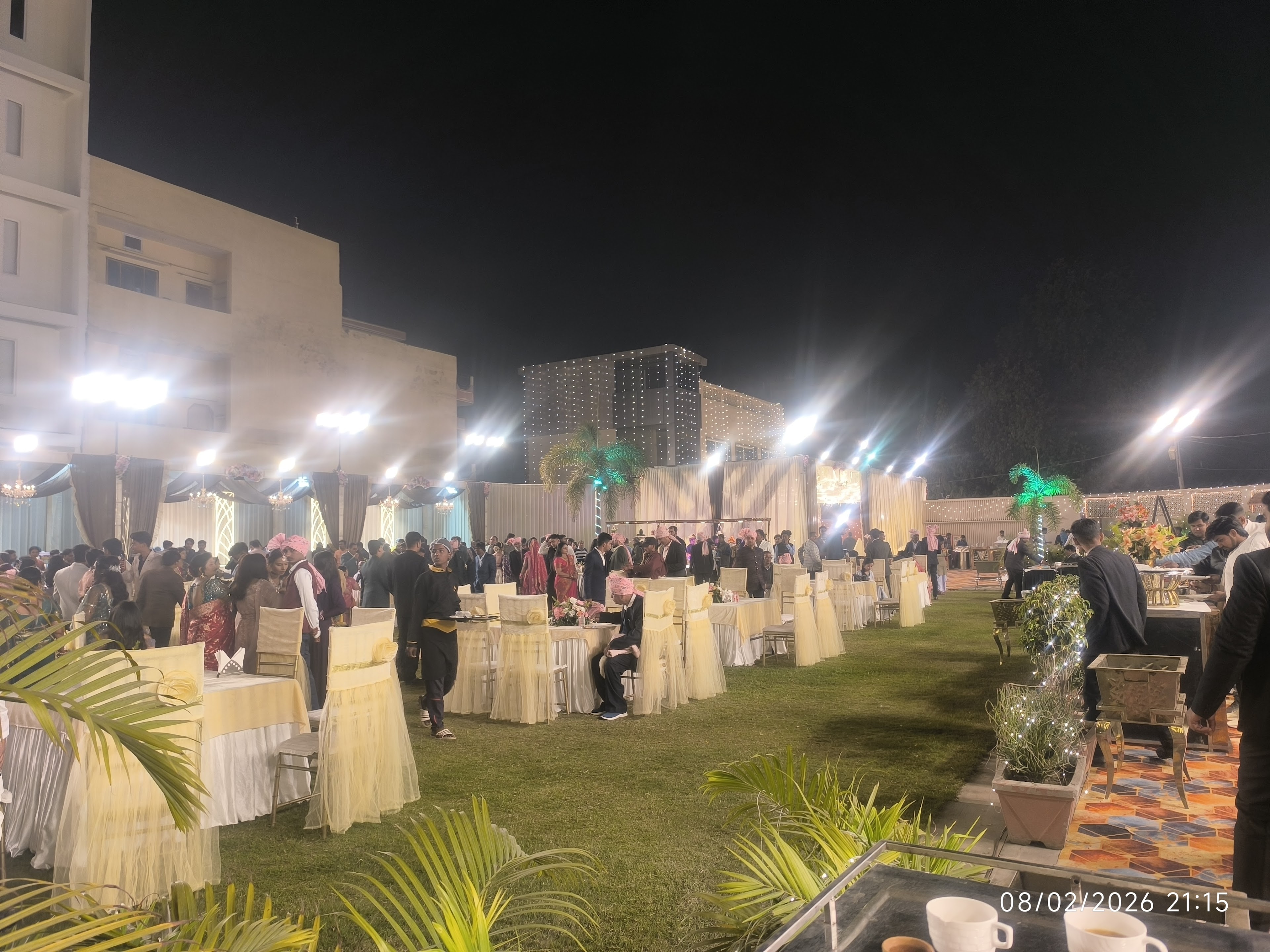 Castillo green, Varanasi — photo 4