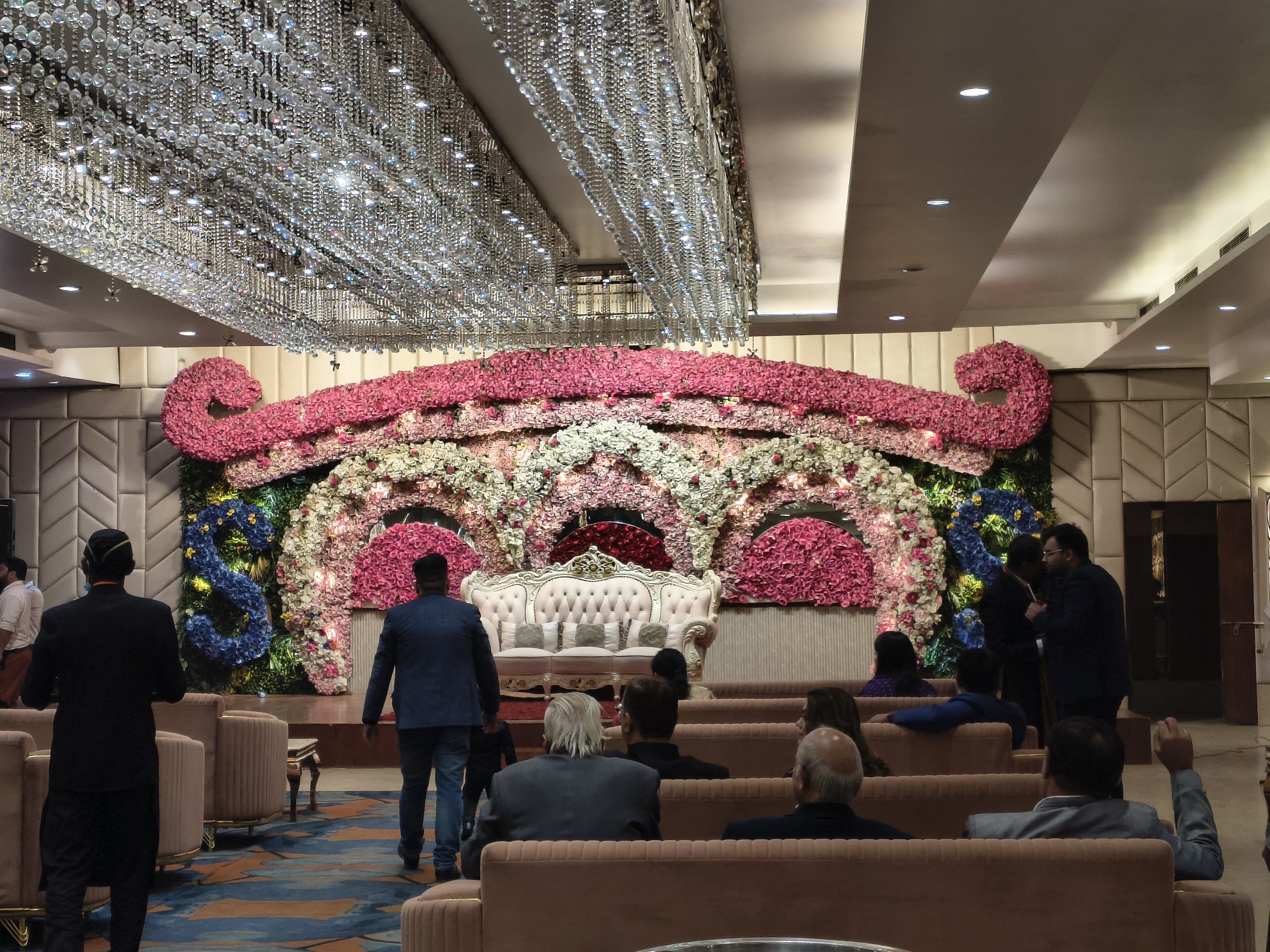 Diamond Crown Banquet, Noida — photo 4