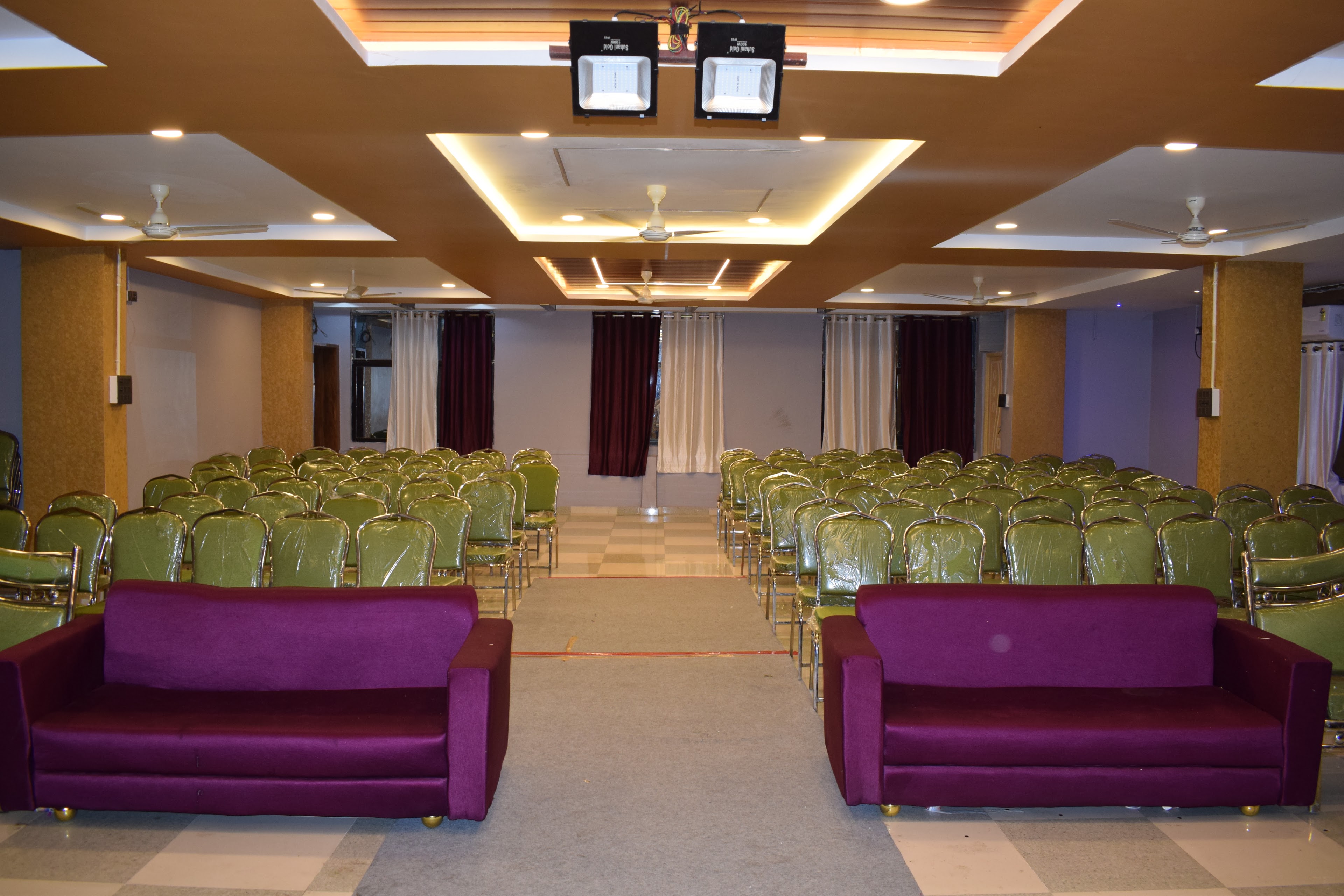 V4 Banquet Hall, Karimnagar — photo 1