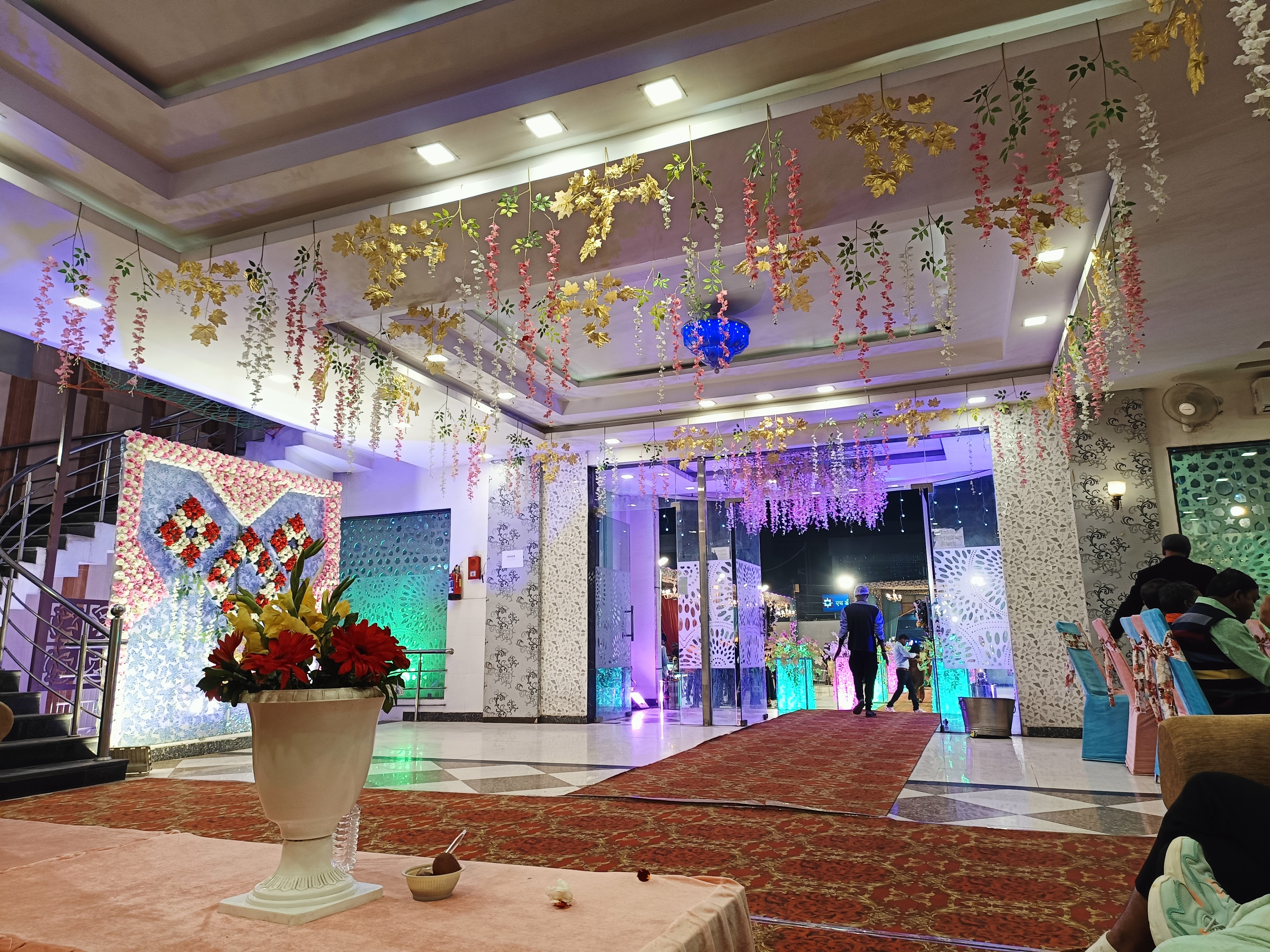 Galaxy Paradise Banquet, Lucknow — photo 1