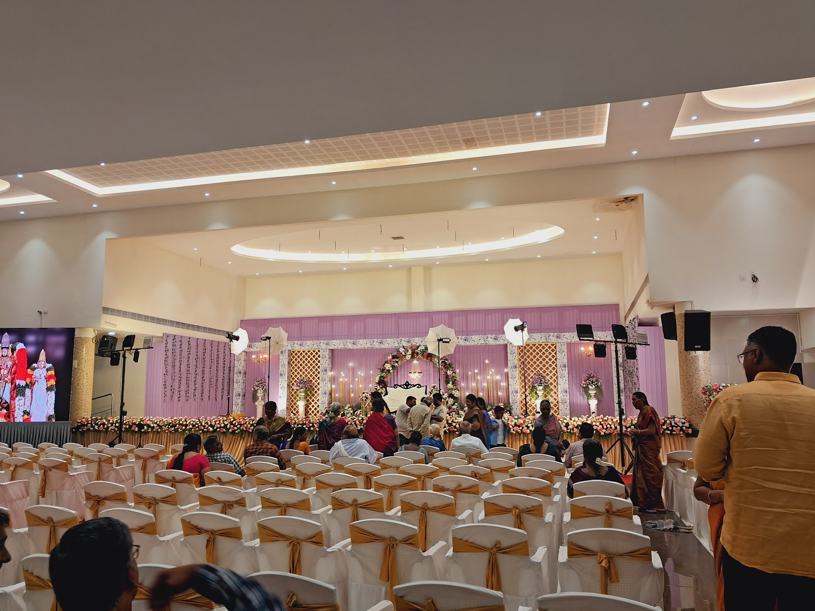 Arangan Arangam Wedding Hall, Tiruchirappalli — photo 1