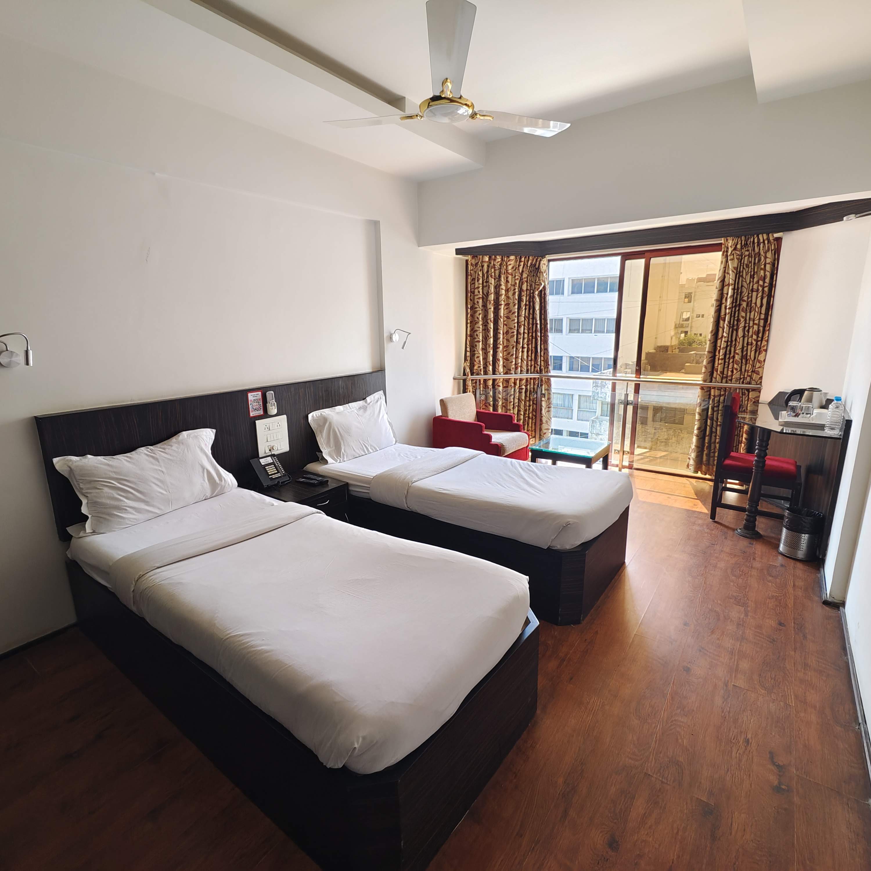 The Oasis Hotel, Vadodara — photo 2