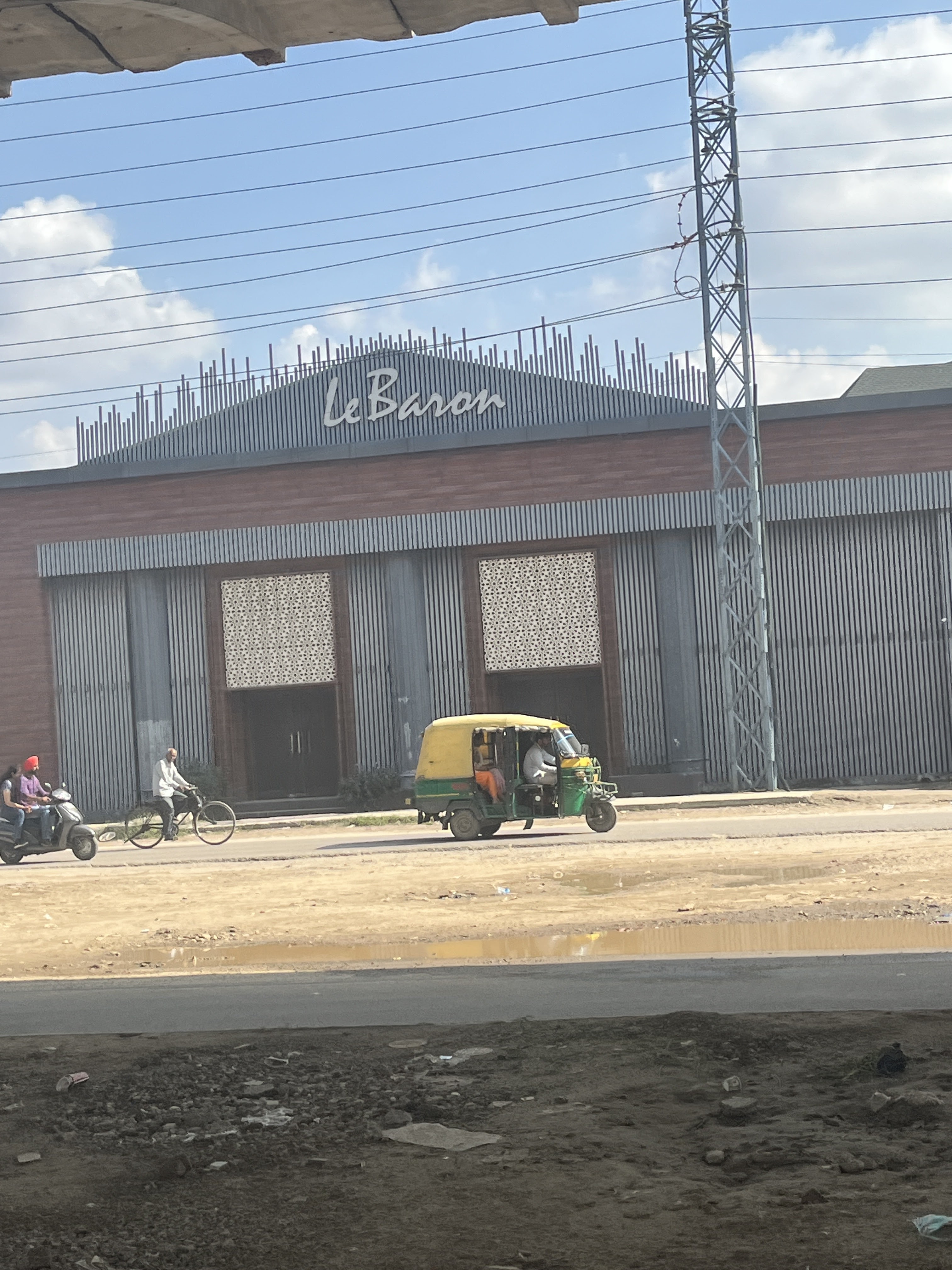 Le Baron, Ludhiana — photo 5
