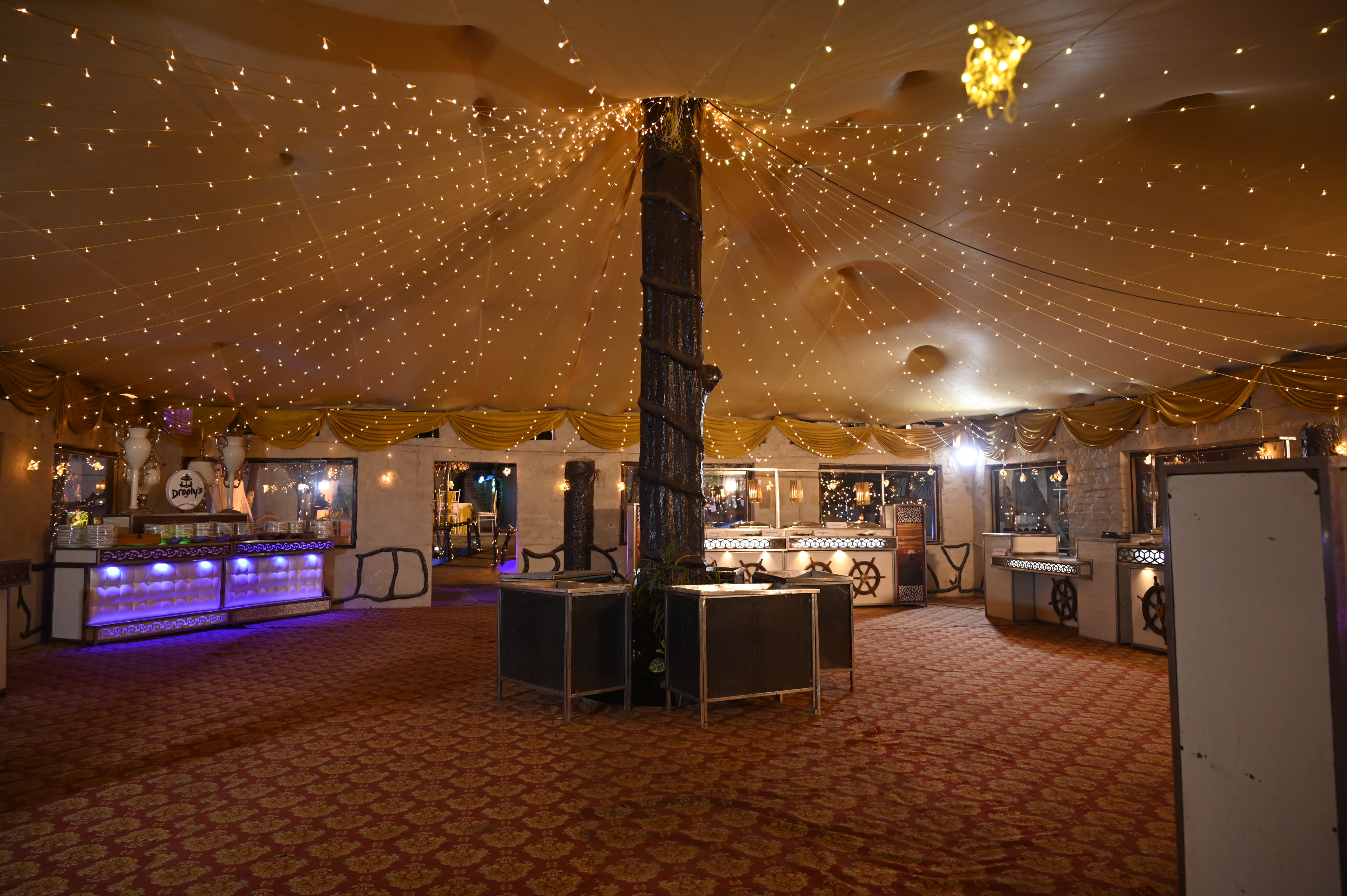 The Carlton Hotel, Lucknow — photo 8