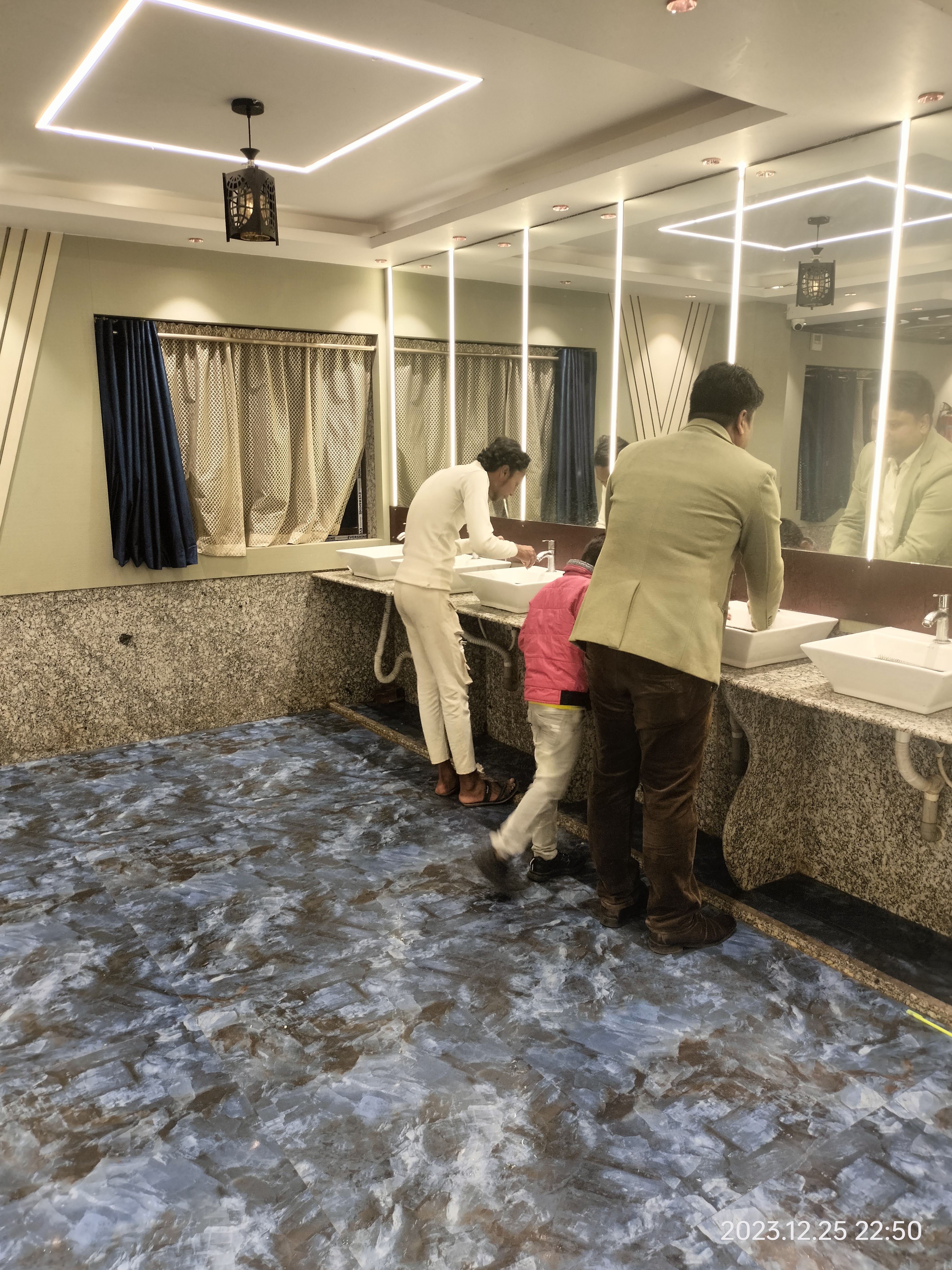 F N Banquet, Howrah — photo 7