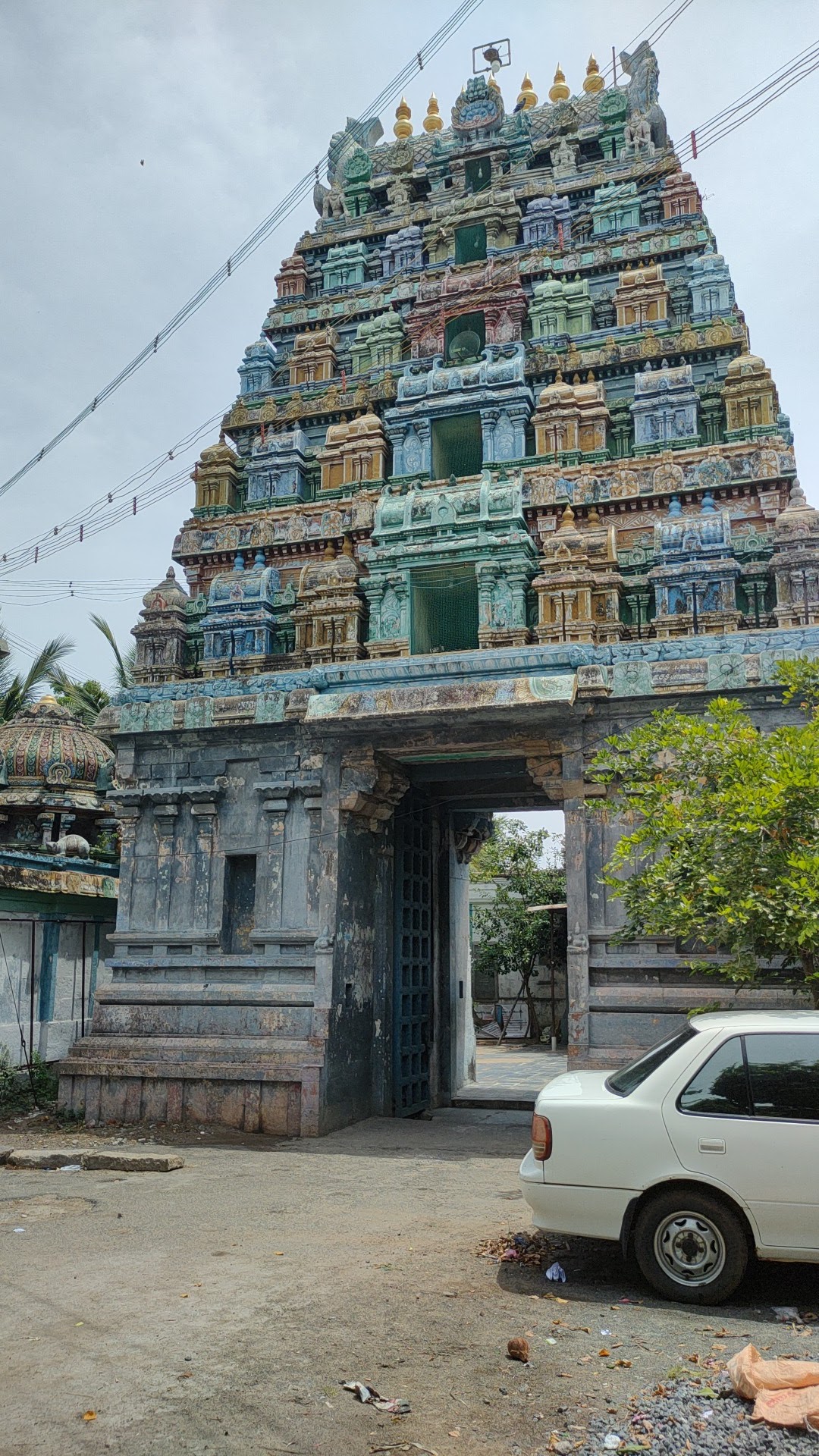 SRI VASAVI MAHAL A/C- NADUVARSANNATHI-NAGAPATTINAM., Nagapattinam — photo 9