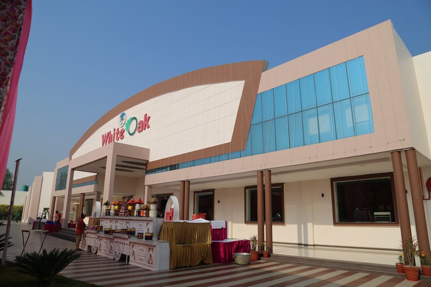 White Oak Banquet, Ambala — photo 4