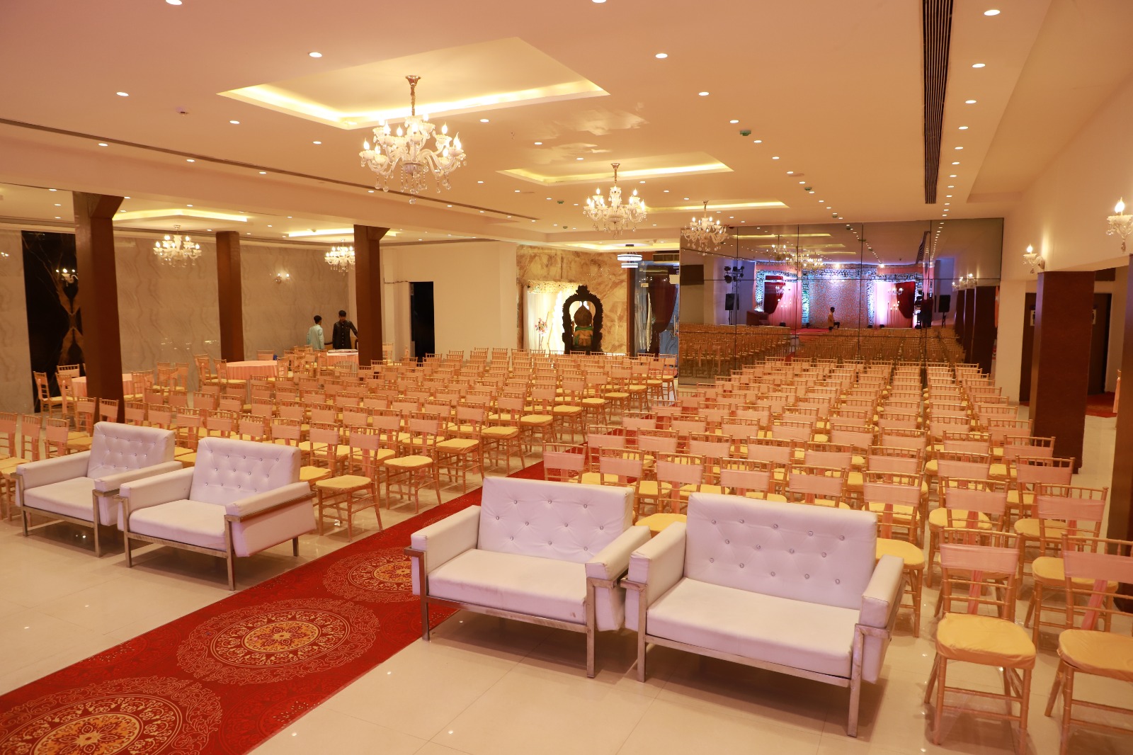 Universe Banquet, Mumbai — photo 2