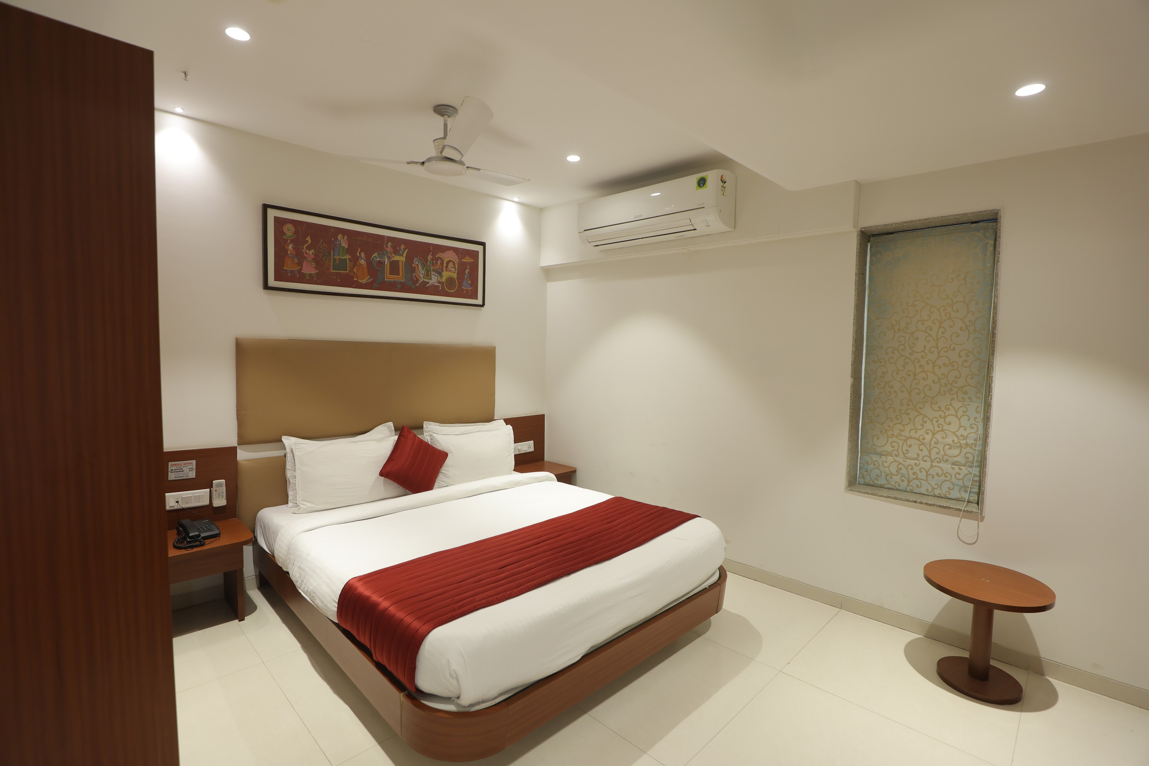 Hotel Shreeji Vatika, Airport Road, Surat — photo 1