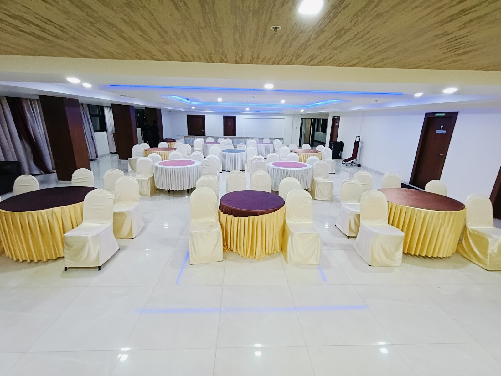 Platinum and Tidan Banquet &Mini Party Halls - Saravanampatti, Coimbatore — photo 1