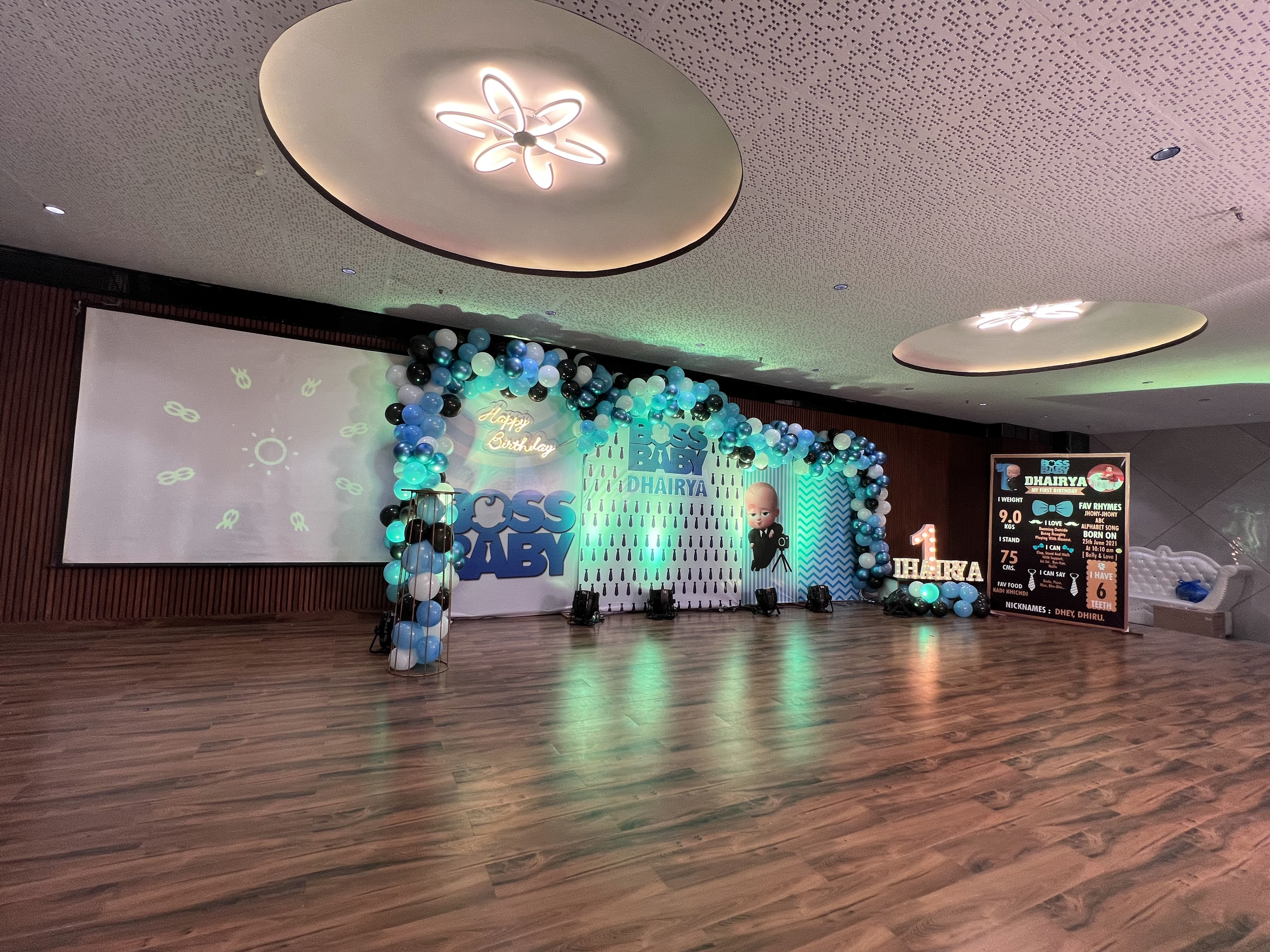Neon-The Disc/Banquets/rooms, Surat — photo 10