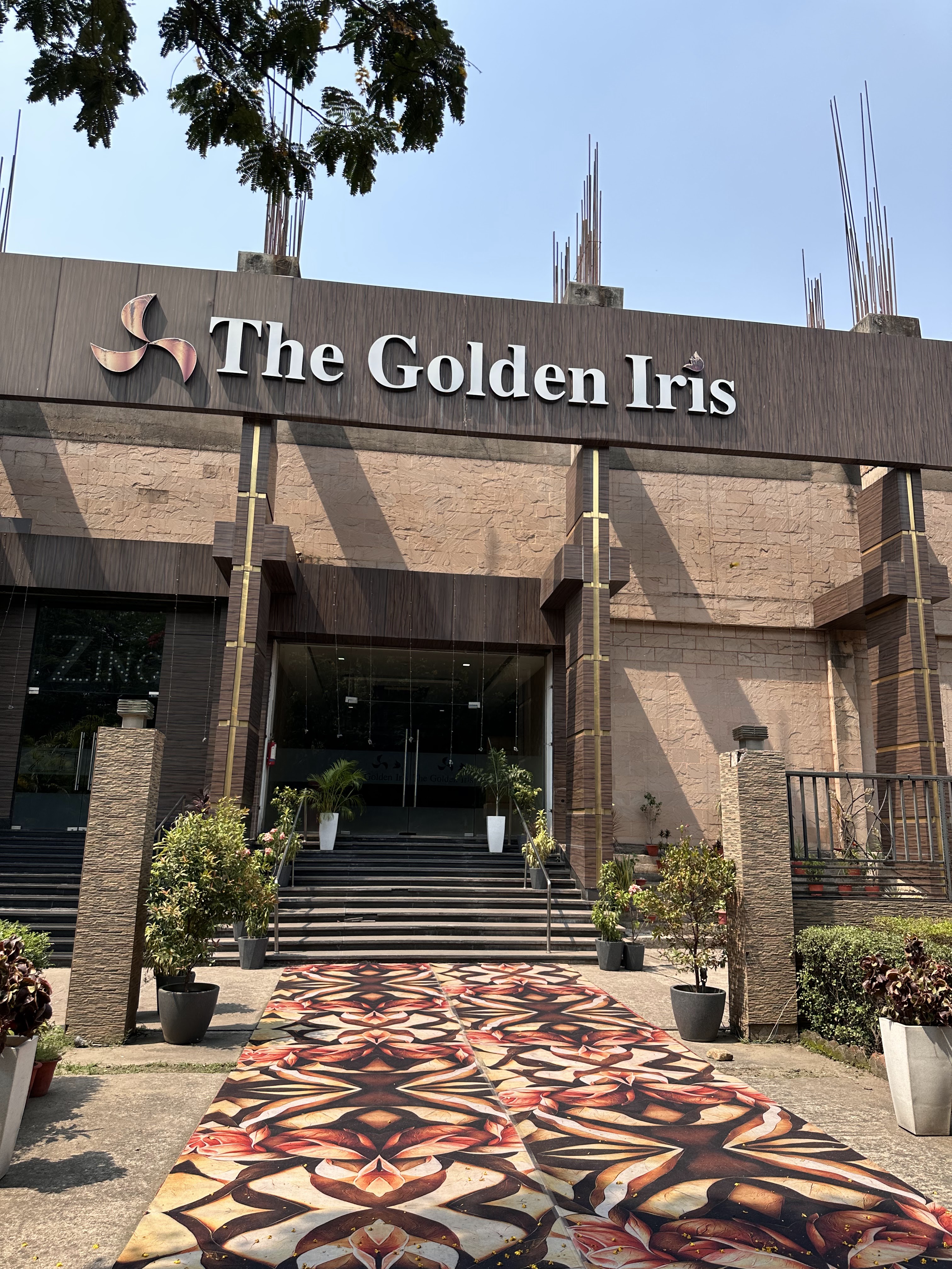 The Golden Iris, Jamshedpur — photo 7