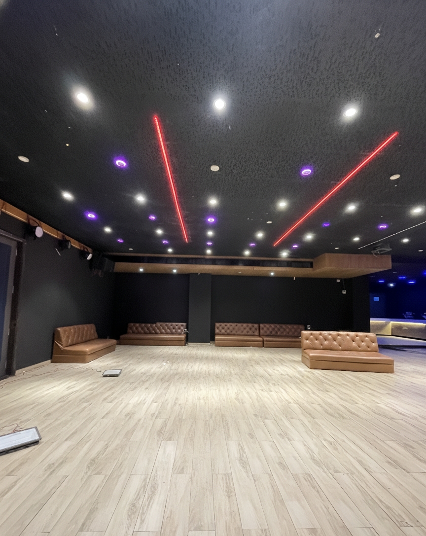 Neon-The Disc/Banquets/rooms, Surat — photo 7