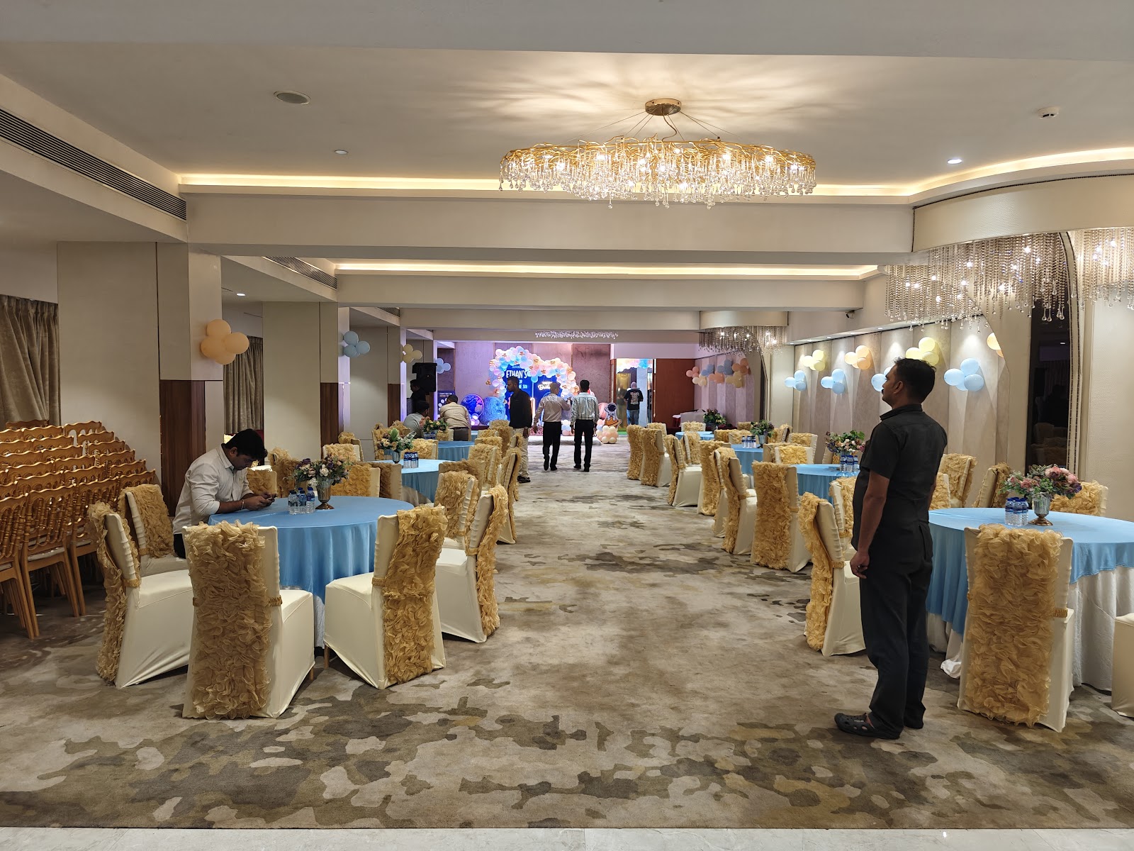 Golden Leaf Banquet, Mumbai — photo 3