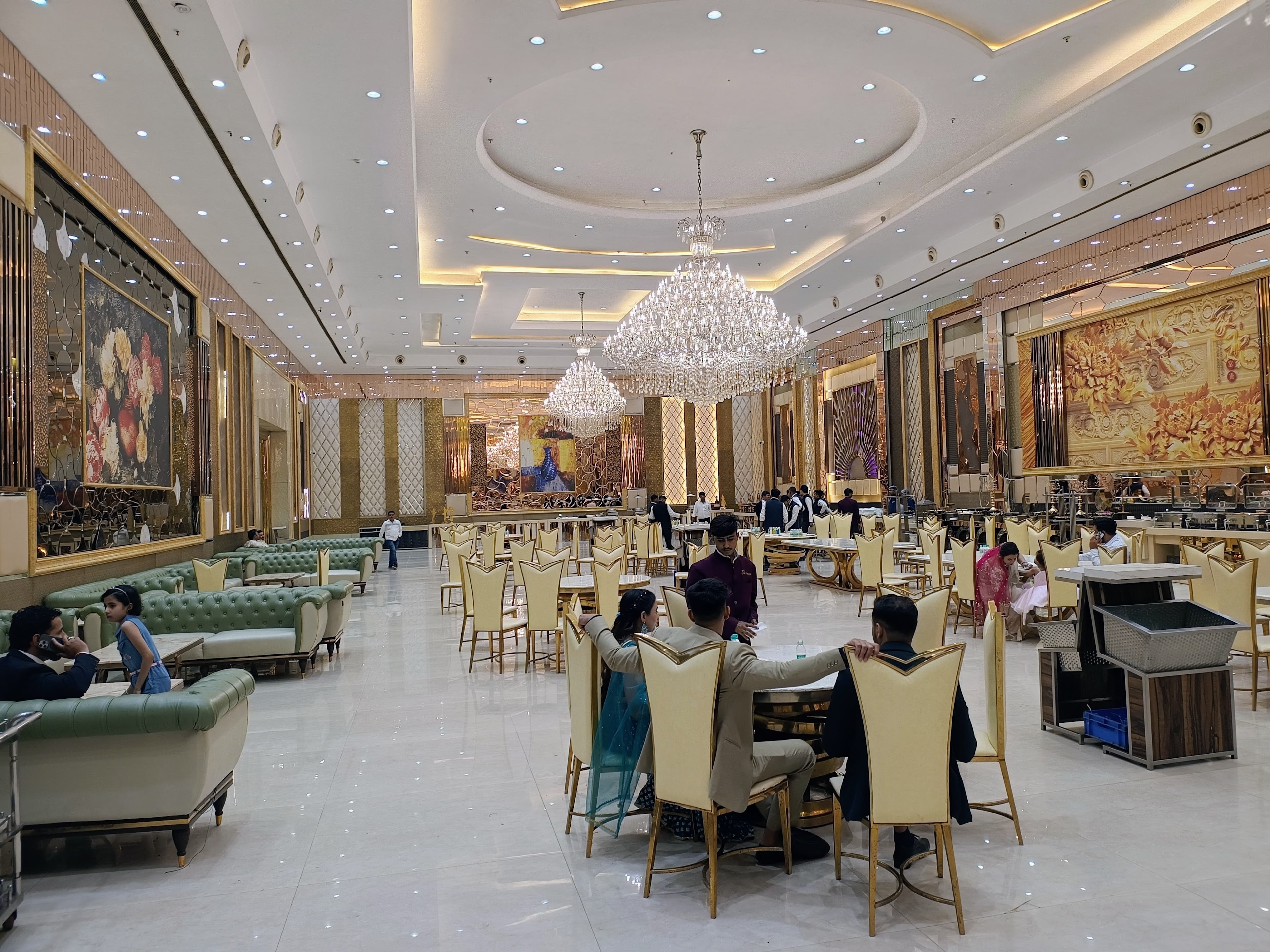 The Grand Piazza, Ghaziabad — photo 2