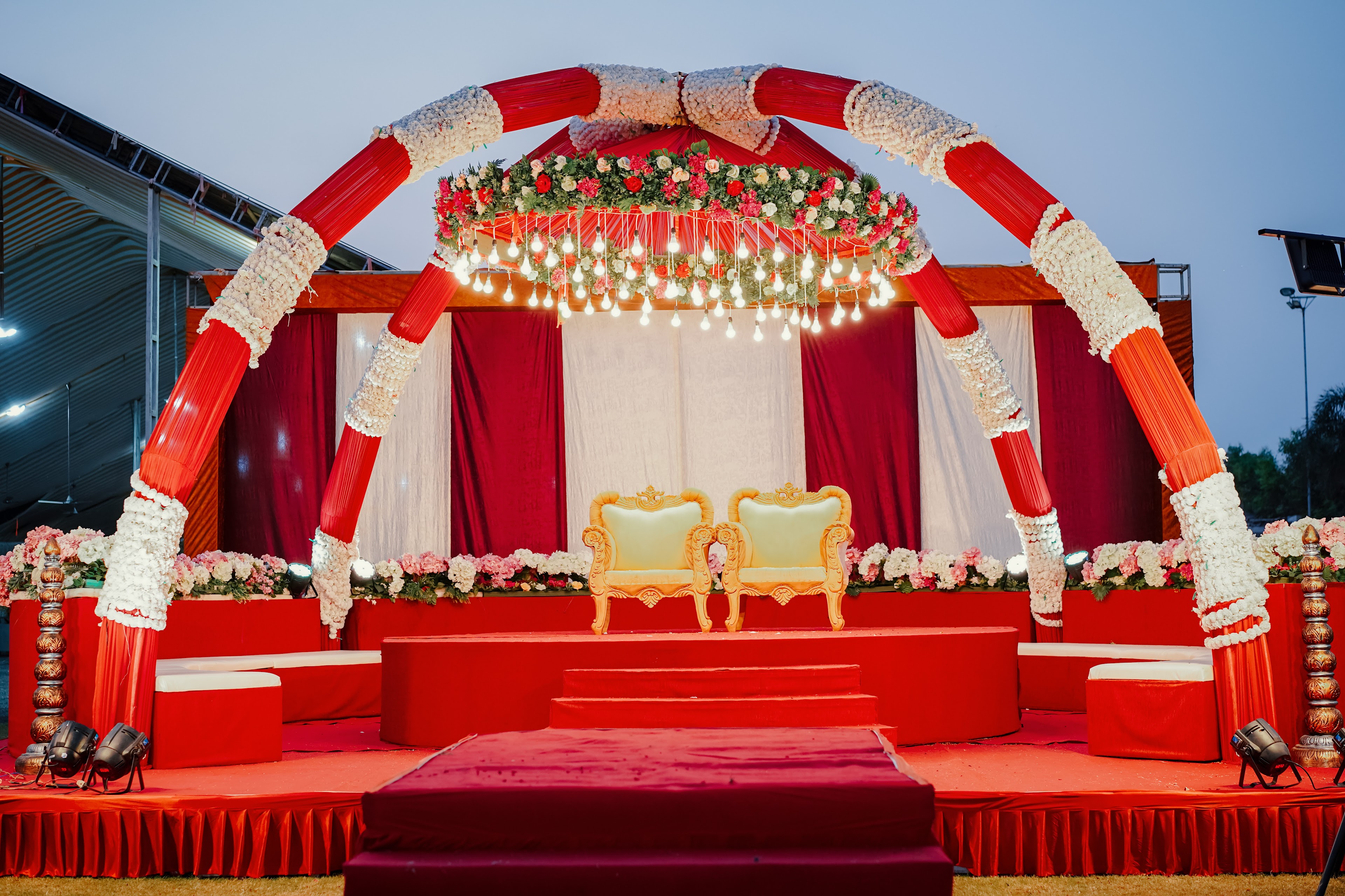 Delight Party Lawns & Family Restaurant, Rajkot — photo 1
