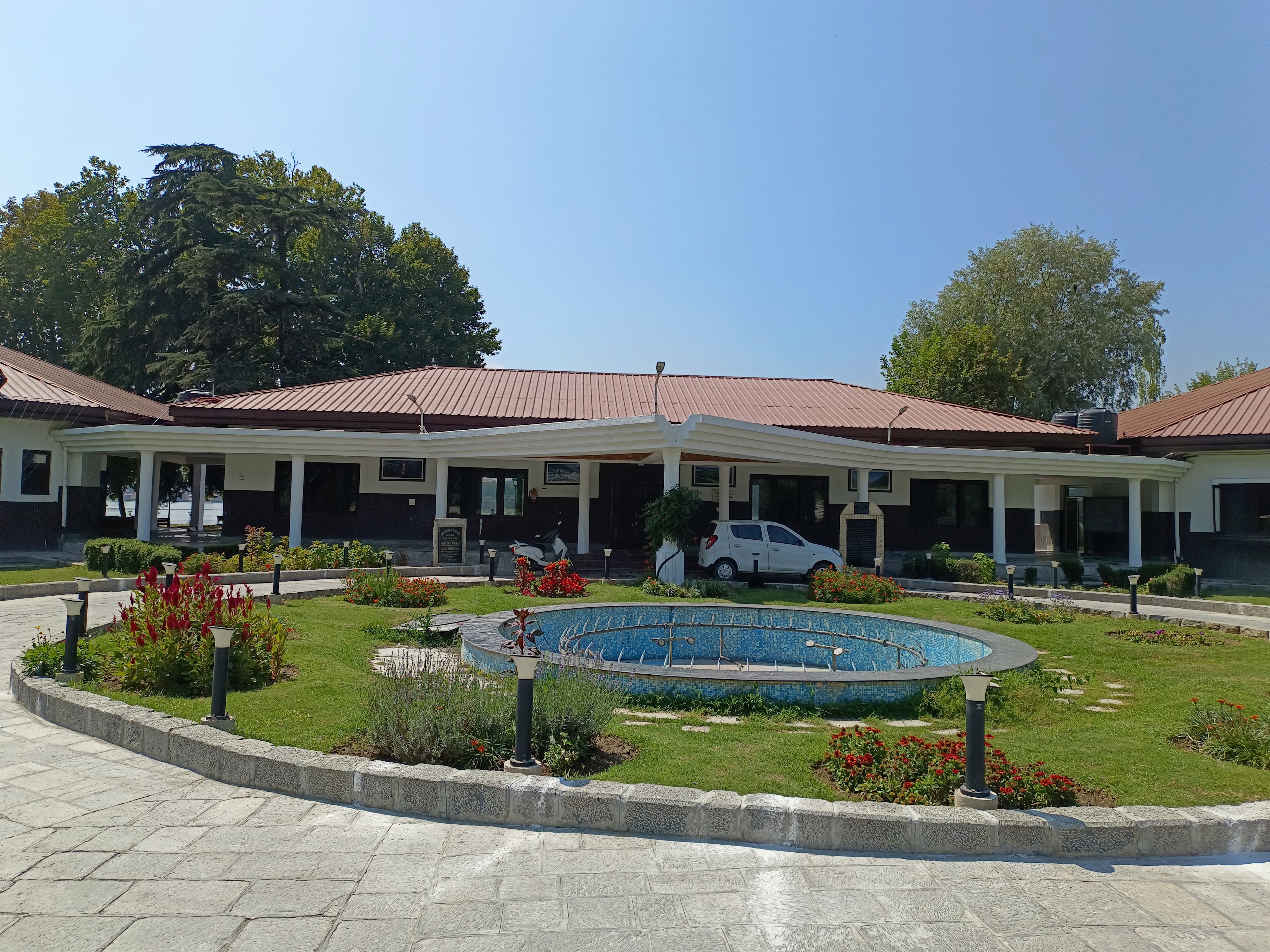 Nigeen Club, Srinagar — photo 4