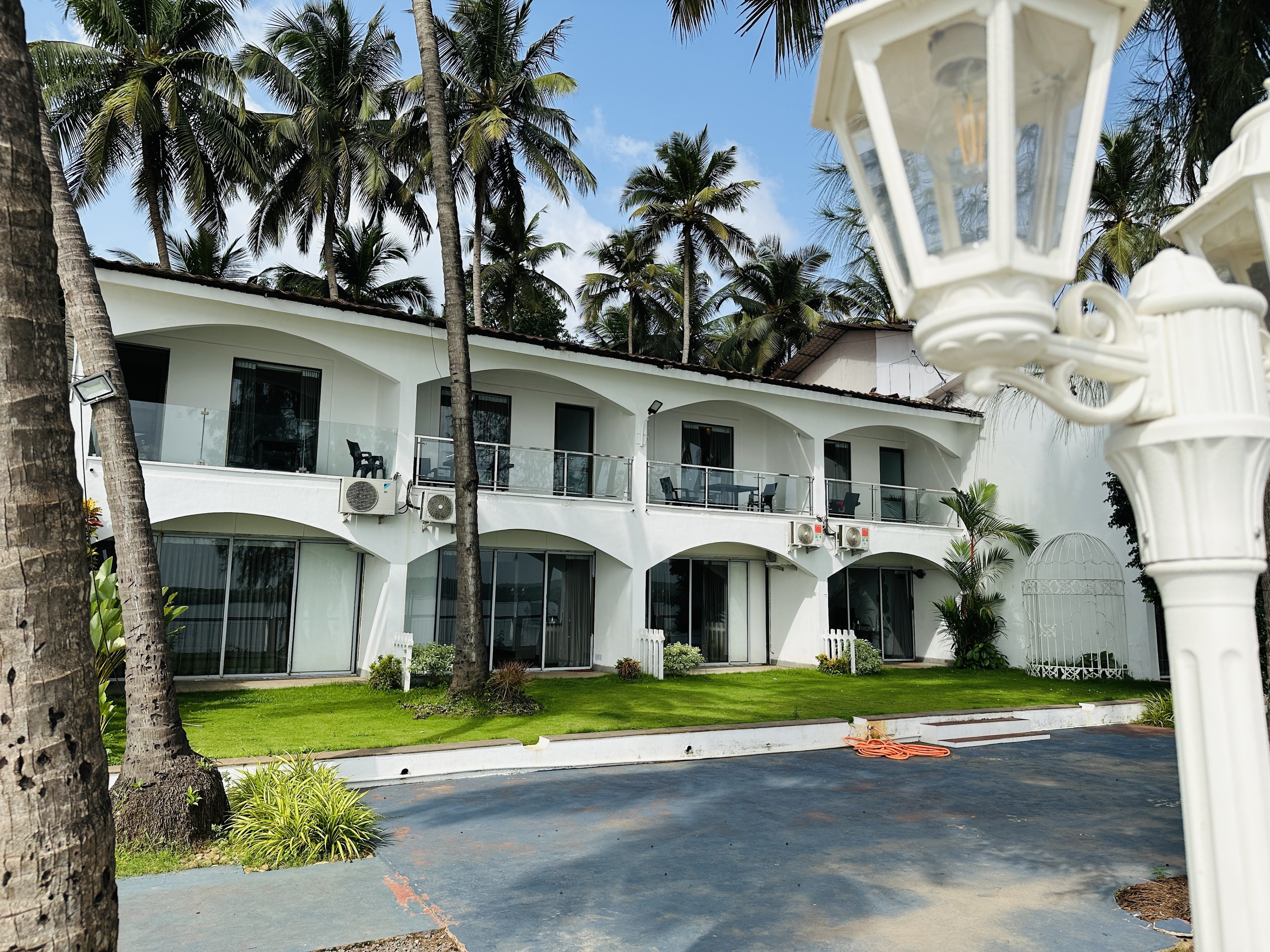 Blu Missel by the River, Panaji — photo 2