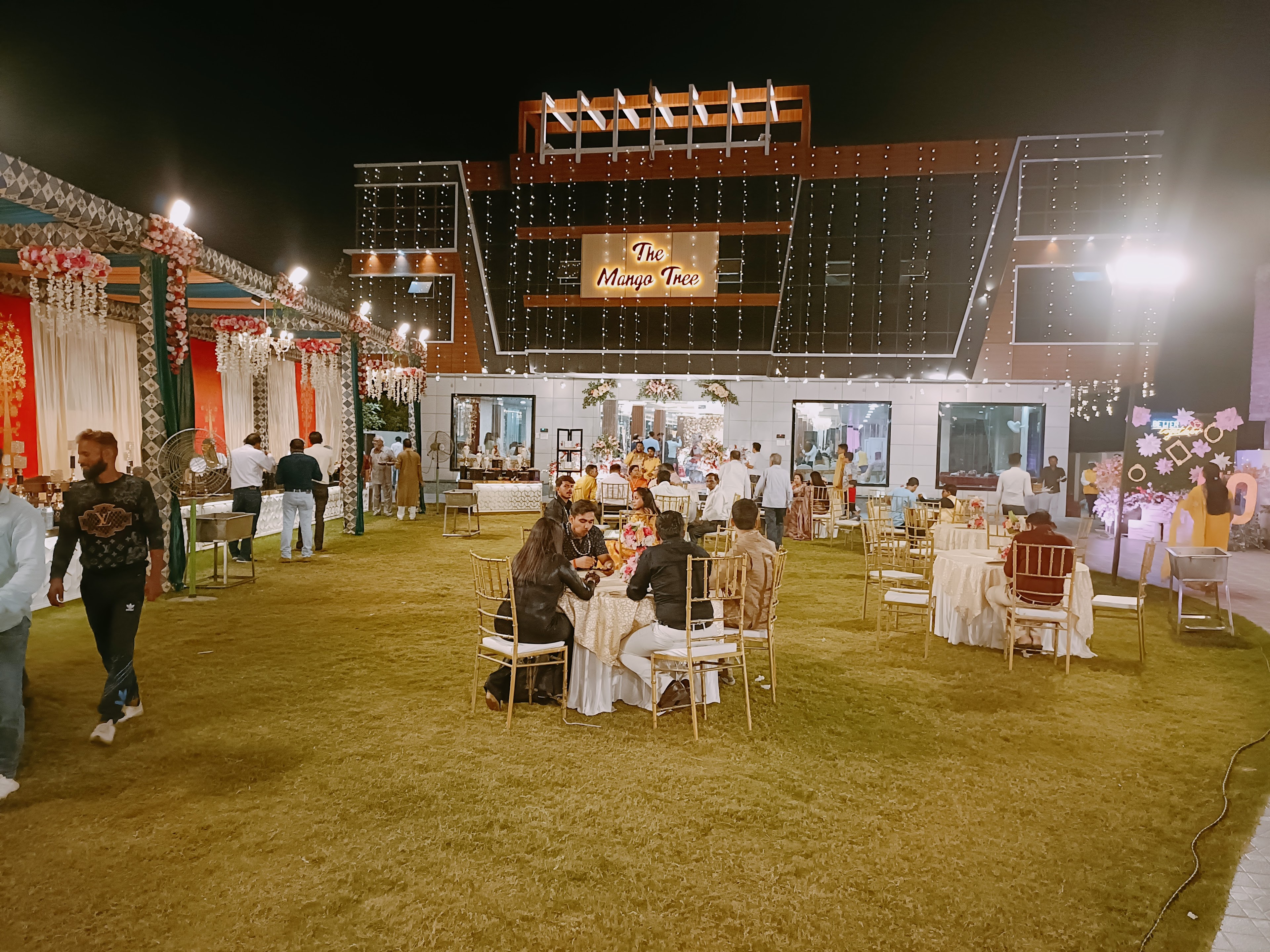 The Mango Tree Banquet hall, Kanpur — photo 4