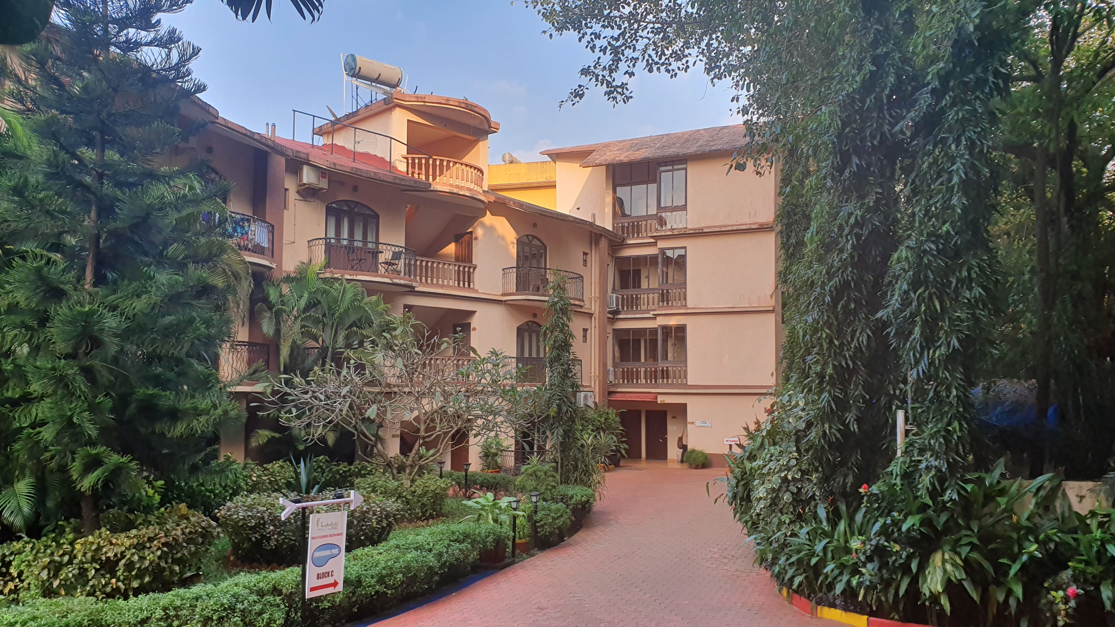 Nazri Resort & Lawns, Panaji — photo 6
