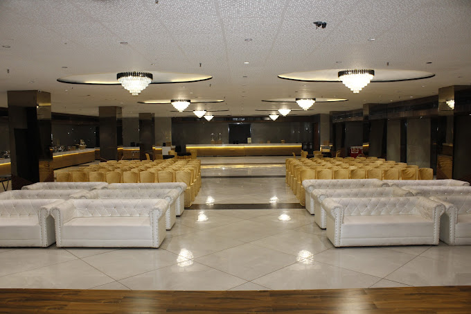 Neon-The Disc/Banquets/rooms, Surat — photo 4