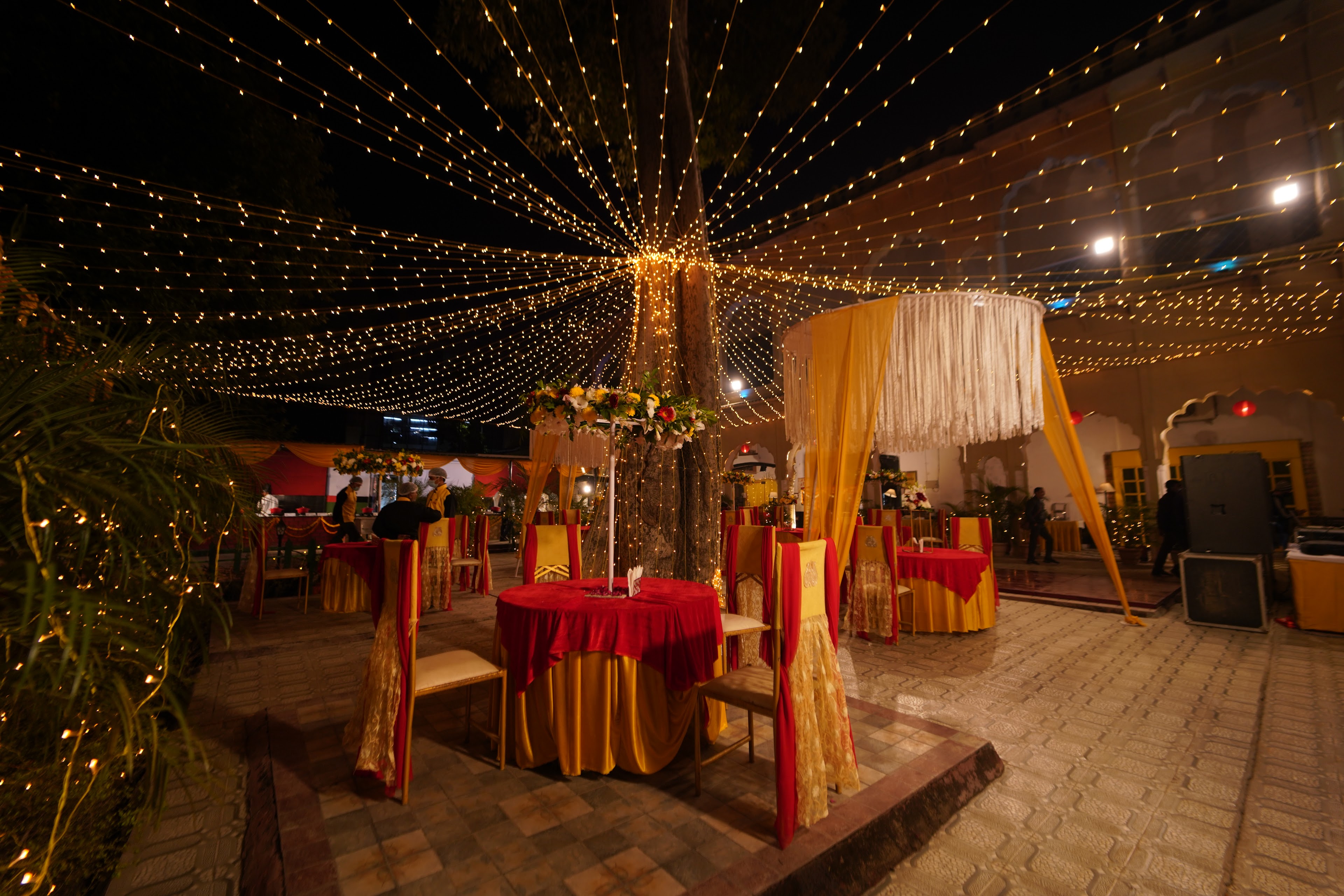 The Carlton Hotel, Lucknow — photo 10