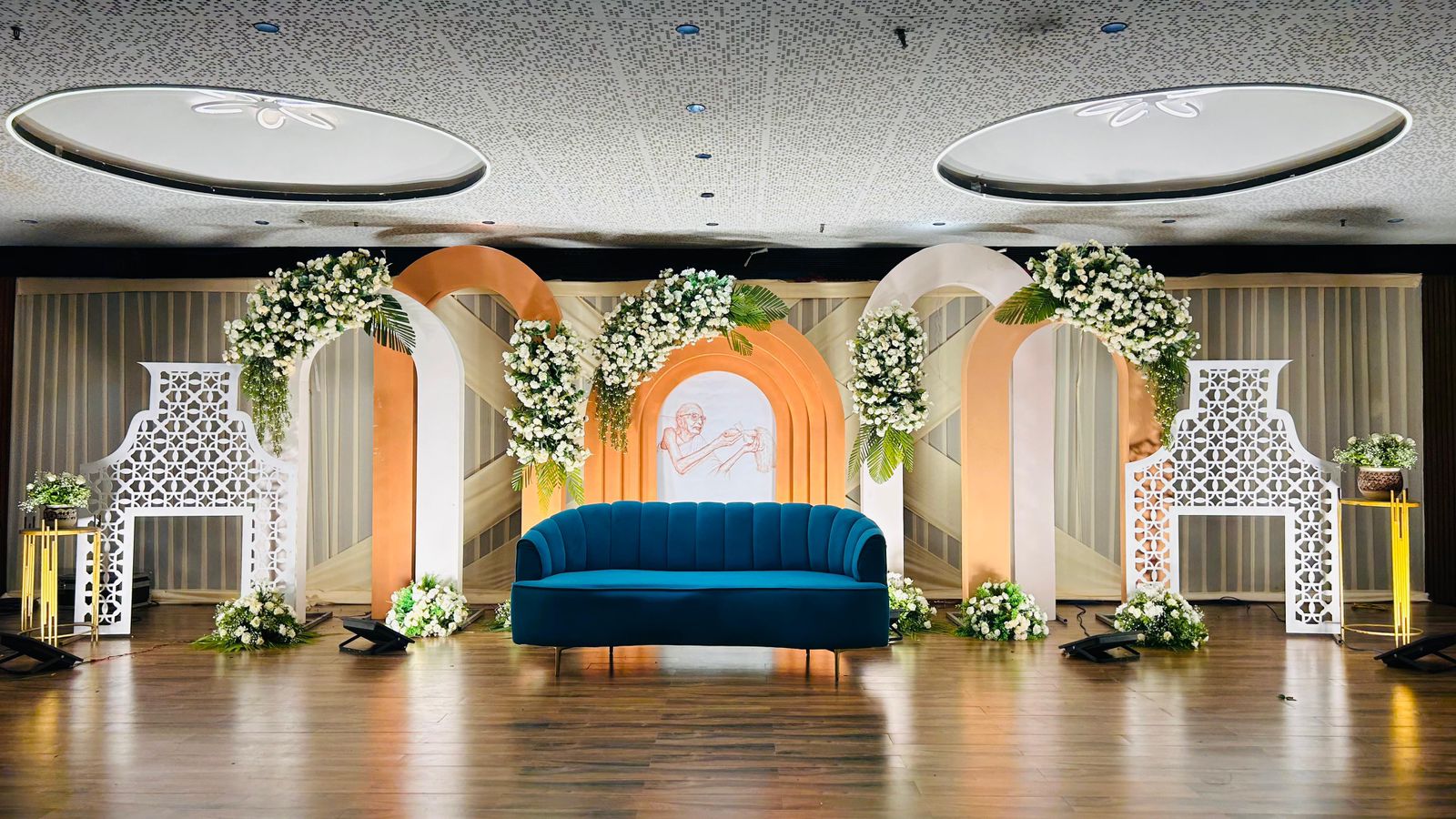 Neon-The Disc/Banquets/rooms, Surat — photo 2