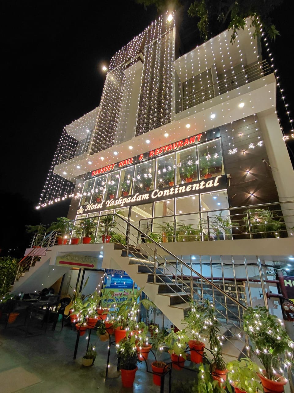 Yashpadam Banquet Halls best Hotel In Allahabad, Prayagraj — photo 6