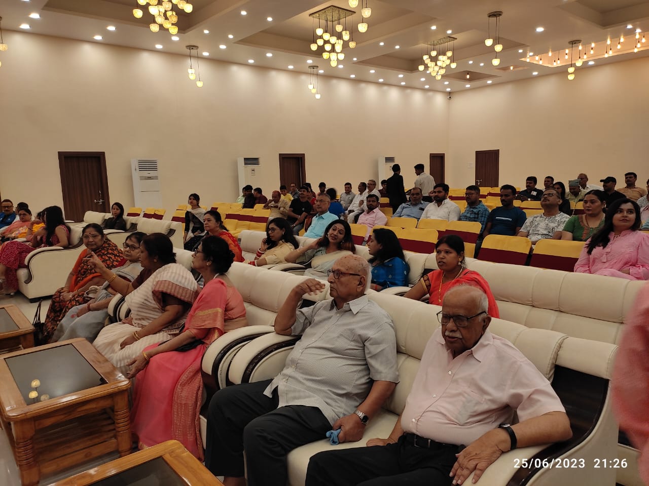 Tulip garden Banquet Hall, Patna — photo 7